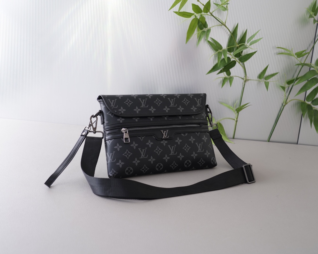 High Quality Designer
 Louis Vuitton Backpack Clutches & Pouch Bags Crossbody & Shoulder Bags Cowhide