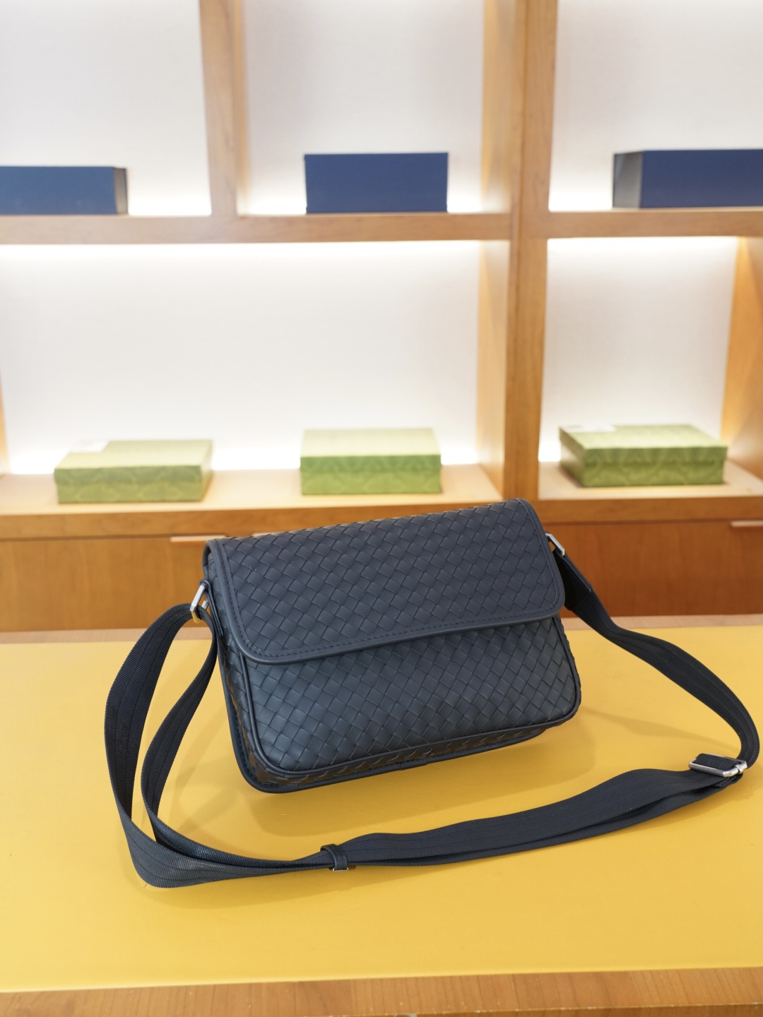 _dmh9s2-u81C22hQyKCACL98U3Fxp_v7kBUvvWsg