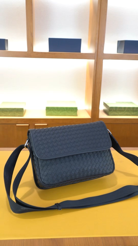 _d_j9sk_u9BKeZ4JFpi5dYabFK682tufLvcohLyA