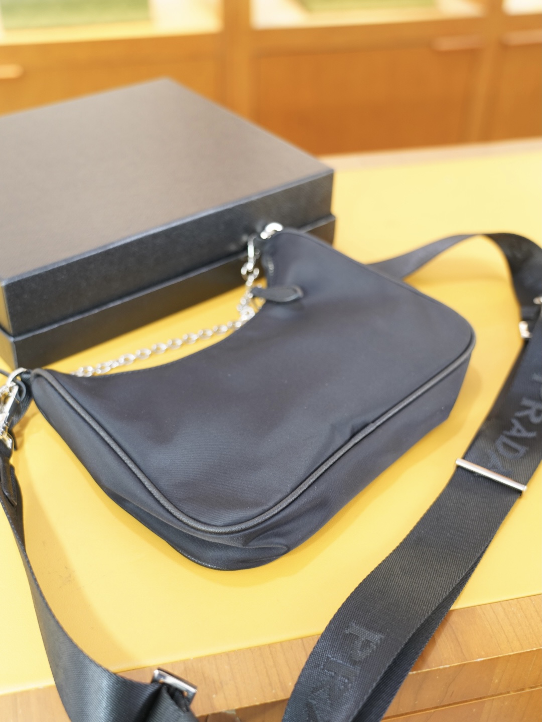 PRADA-Tasche PRADA 25x18x5 — photo 8