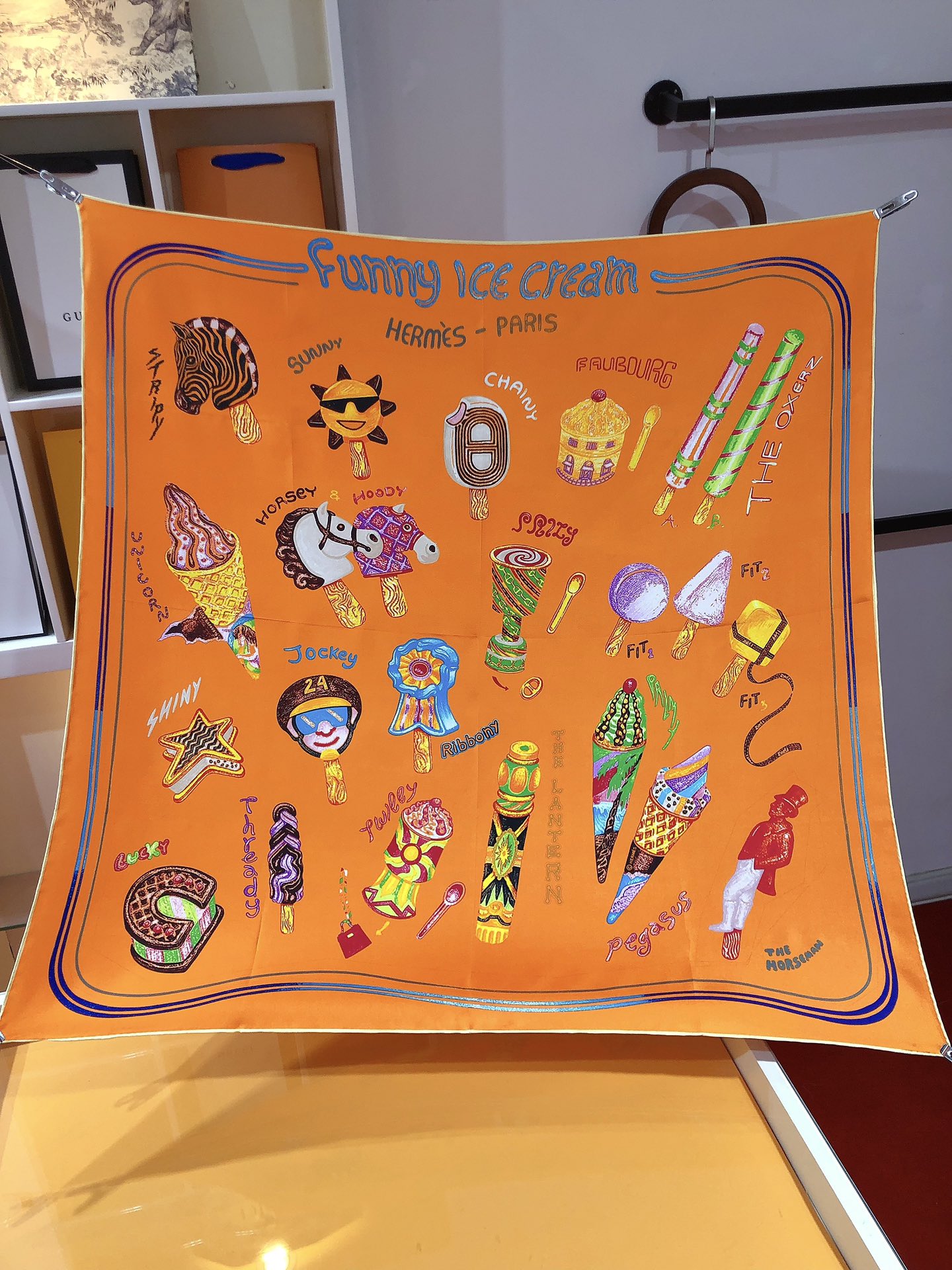 NO:183548,SHMS2421 Original Single Hermes [Funny Ice Cream] 90cm Silk Square Scarf After visiting the beach, it's time to eat ice cream. Alias ​​Kavros draws inspiration from his childhood in Greece and the iconic elements of Hermes to design this season's 