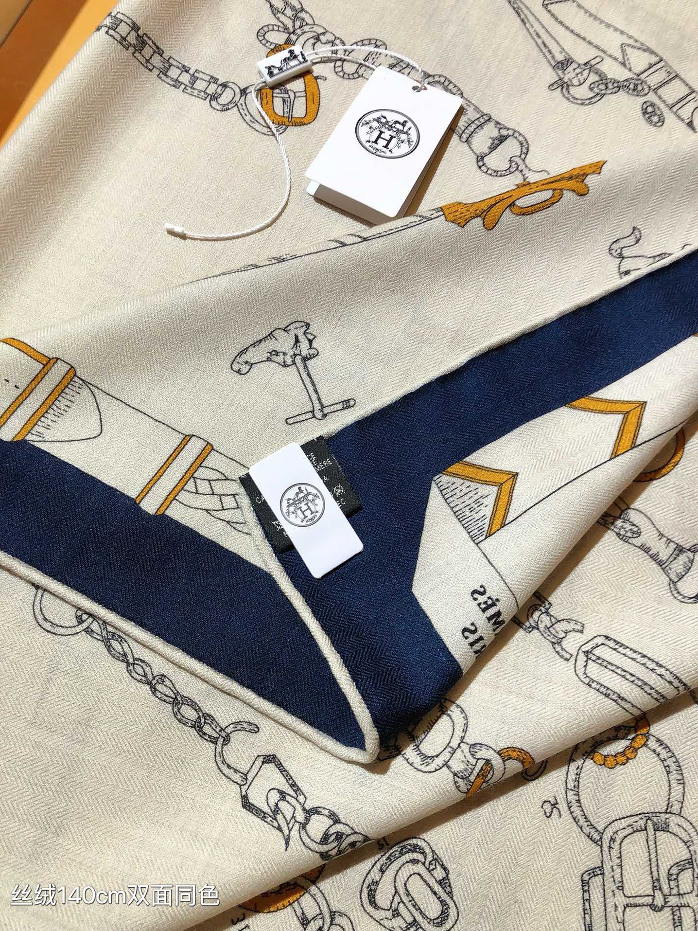❄RHMS2566双面同色 140x140cm 70%羊绒30%真丝爱马仕《跃动的马儿》