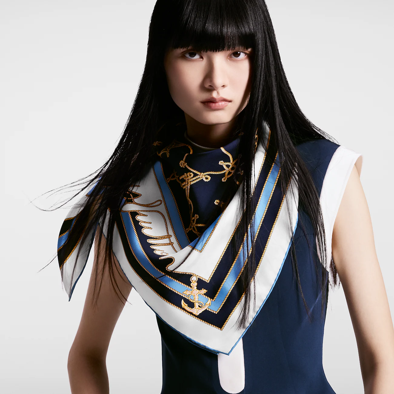 🌼SLV2521
18姆米双面  90x90cm斜纹真丝
LV《Cordage》