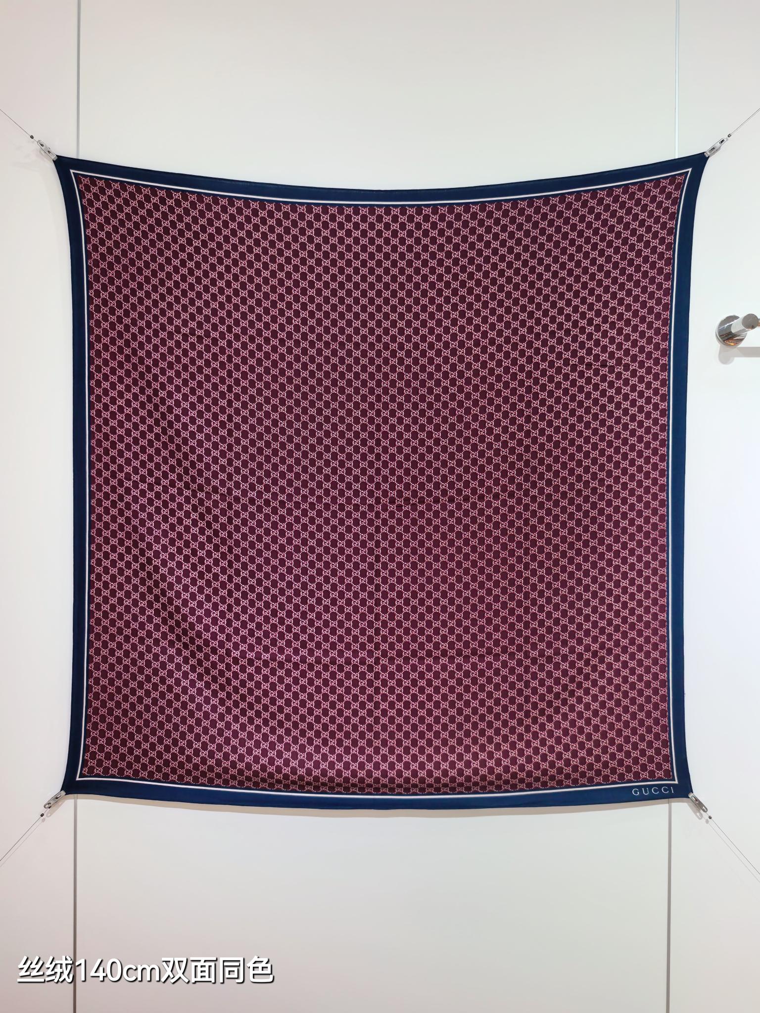 NO:714583,RGC2517 Double-sided same color 140x140cm 70 cashmere 30 real silk Gucci '' high version scarf, high version scarf, gucci, real silk19860909RGC2517 双面同色 140x140cm 70羊绒30真丝 古驰《》高版本围巾,高版本围巾,gucci,real silk,scarf