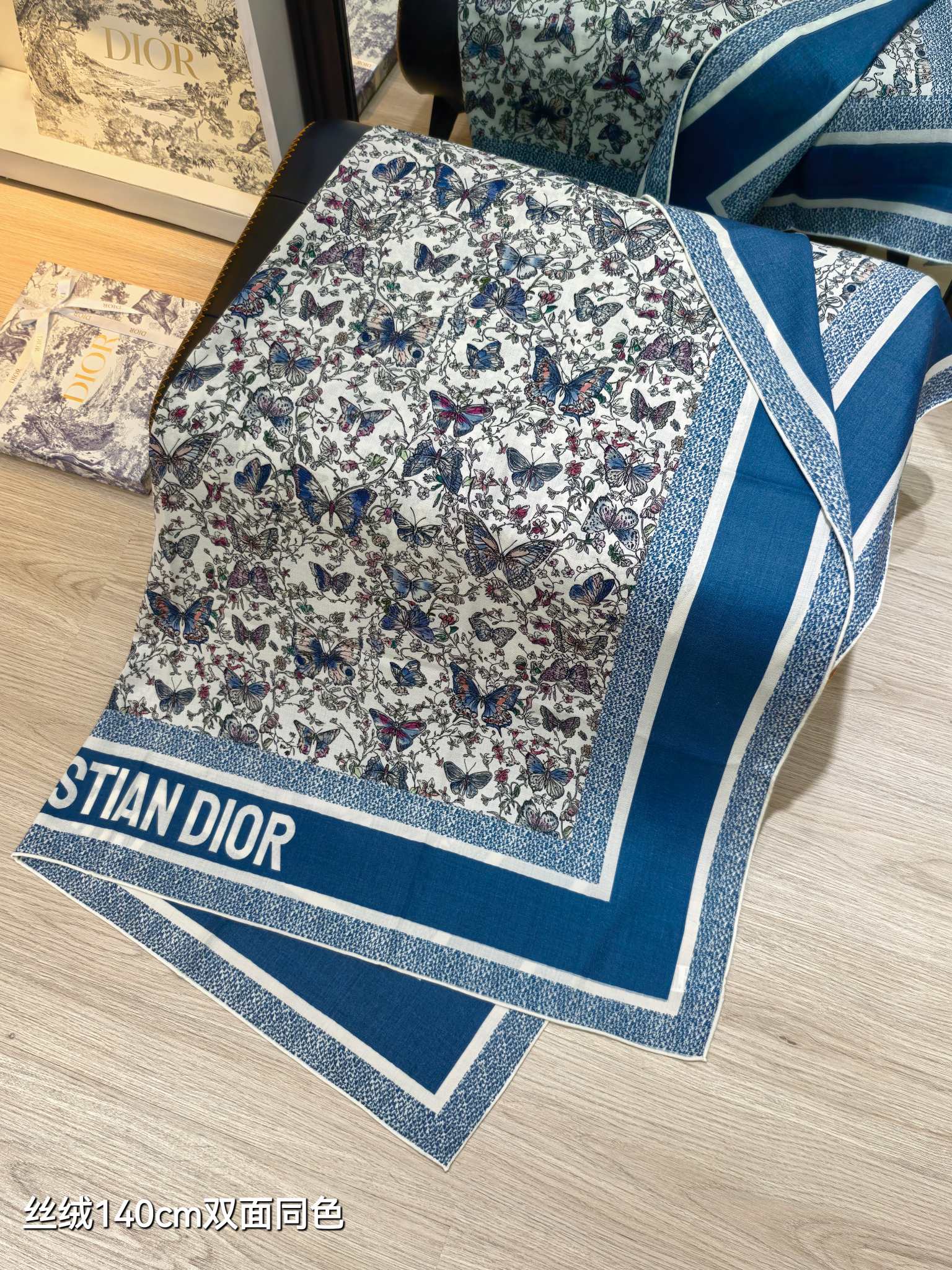 ❄RDO2533双面同色 140x140cm 70%羊绒30%真丝迪奥《》