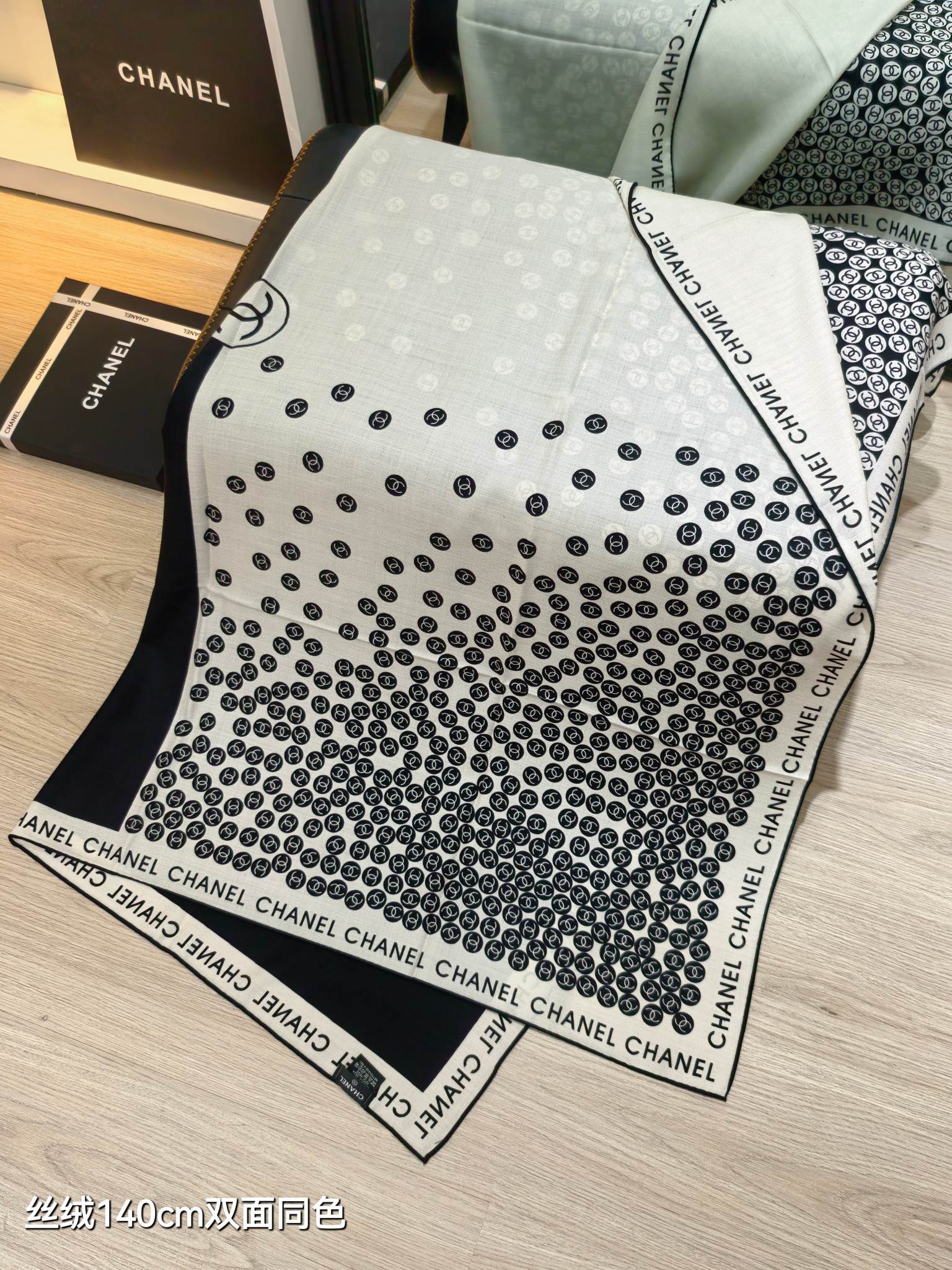 ❄RCC2554双面同色 140x140cm 70%羊绒30%真丝香奈儿《》