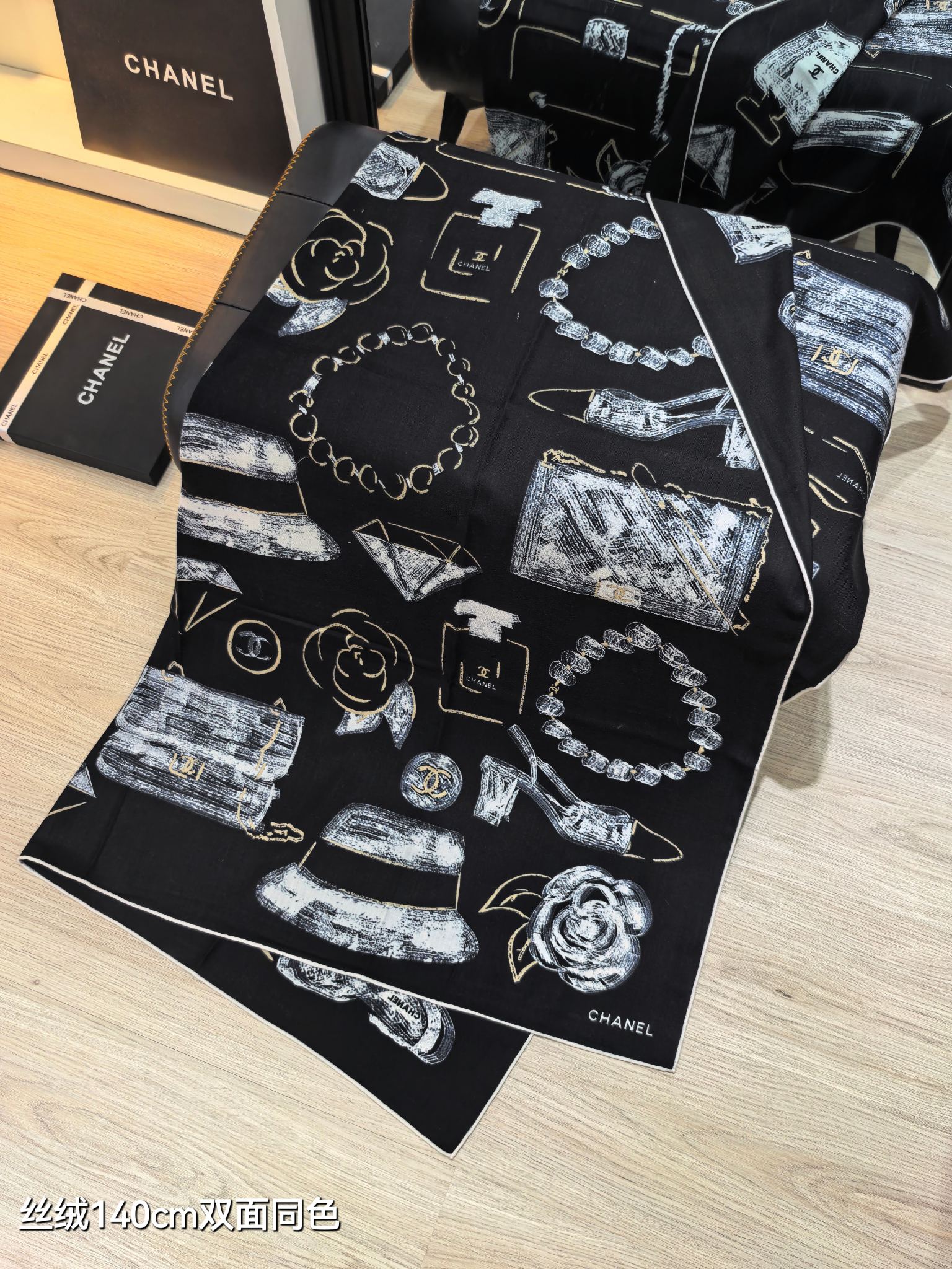 ❄RCC2557双面同色 140x140cm 70%羊绒30%真丝香奈儿《》