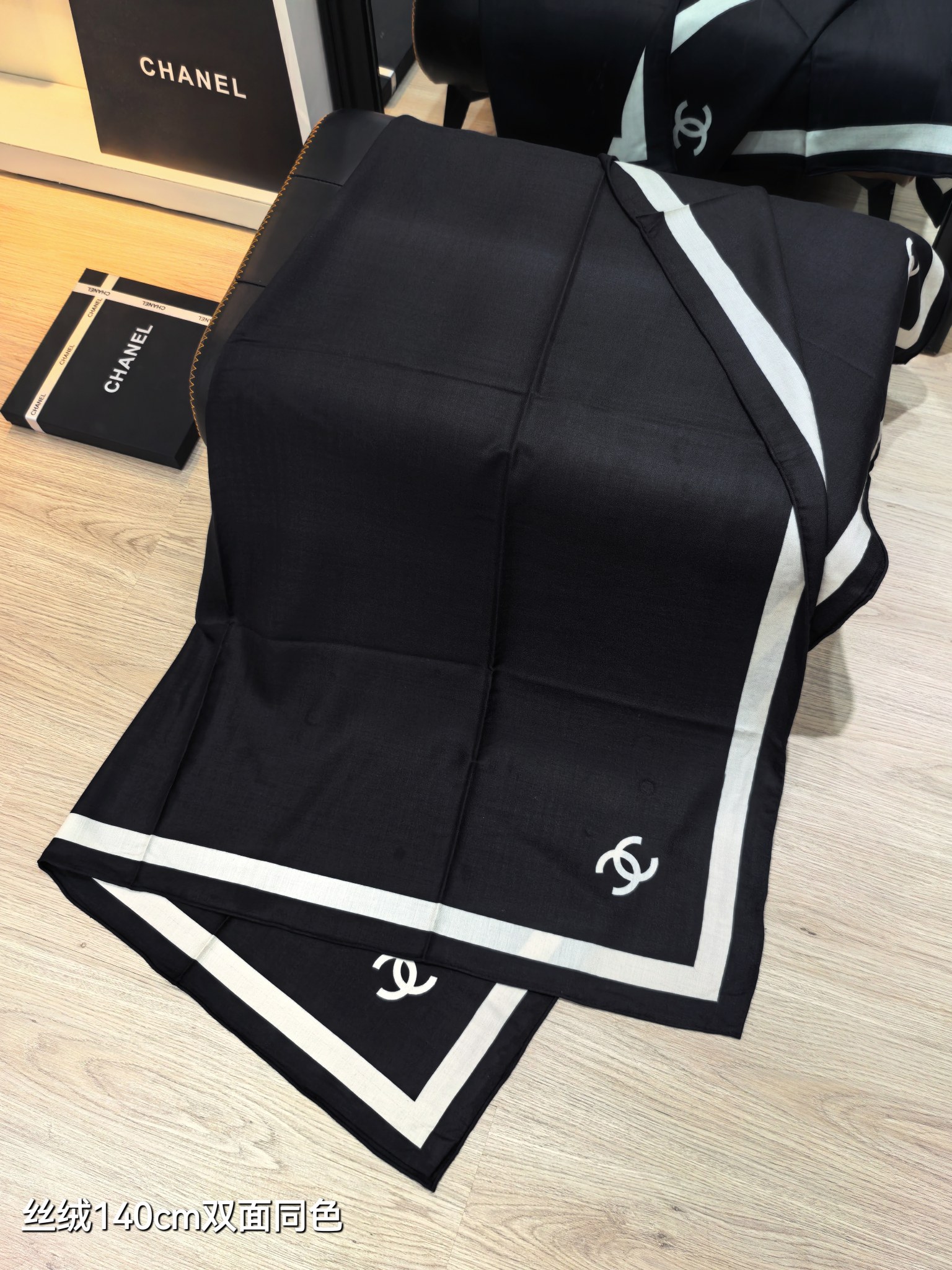 ❄RCC2558双面同色 140x140cm 70%羊绒30%真丝香奈儿《》
