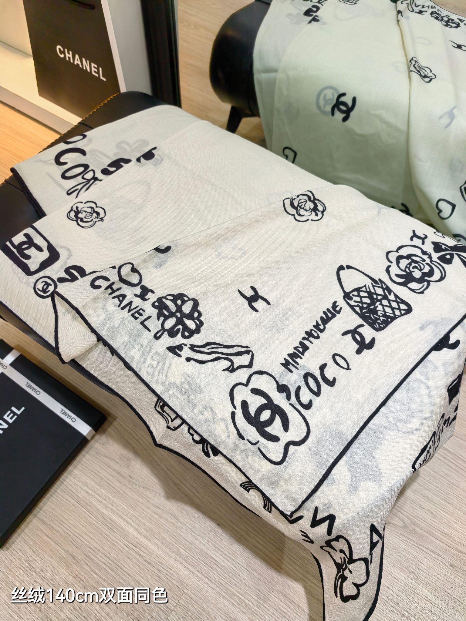 ❄RCC2561双面同色 140x140cm 70%羊绒30%真丝香奈儿《》