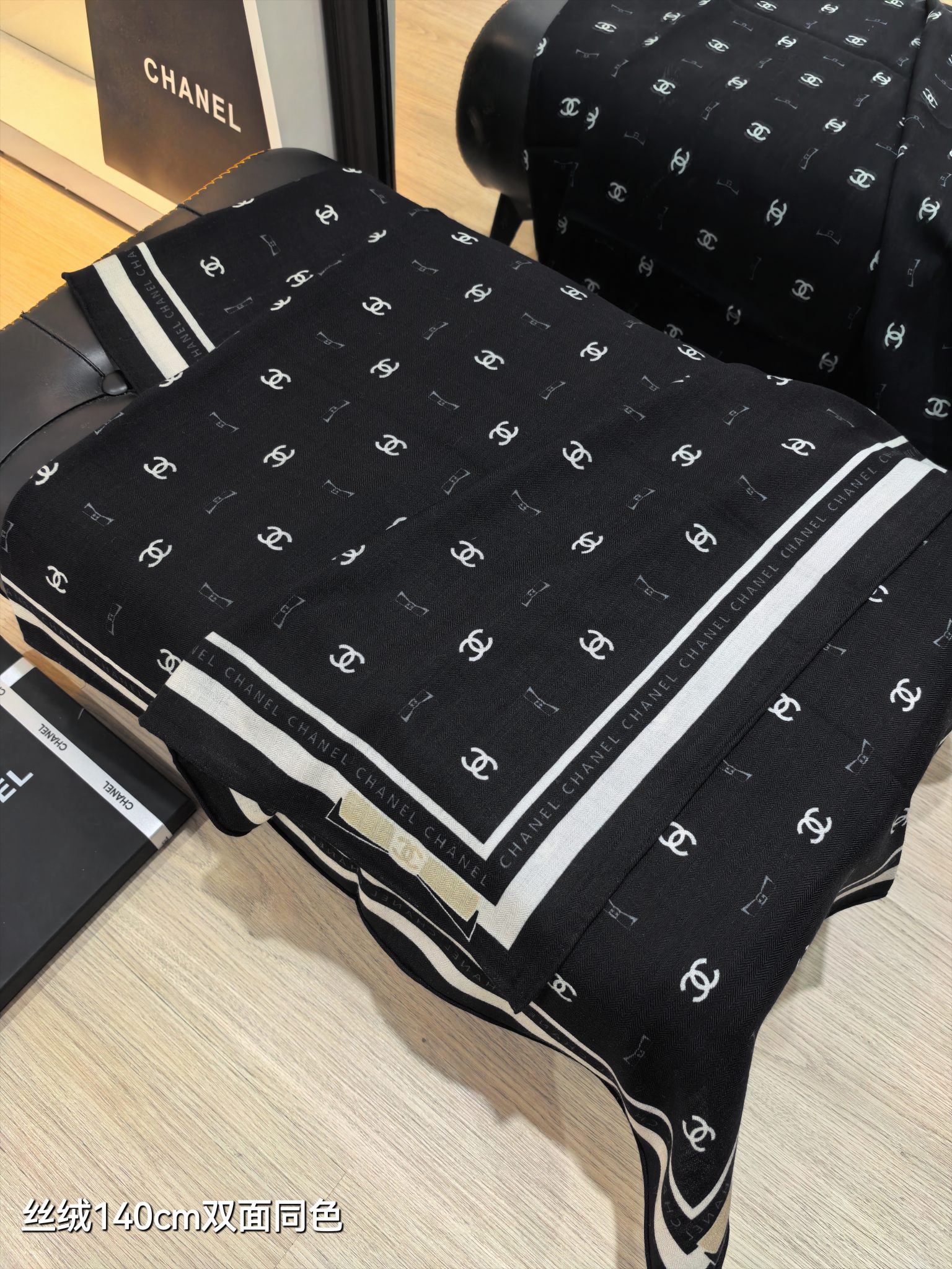 ❄RCC2562双面同色 140x140cm 70%羊绒30%真丝香奈儿《》