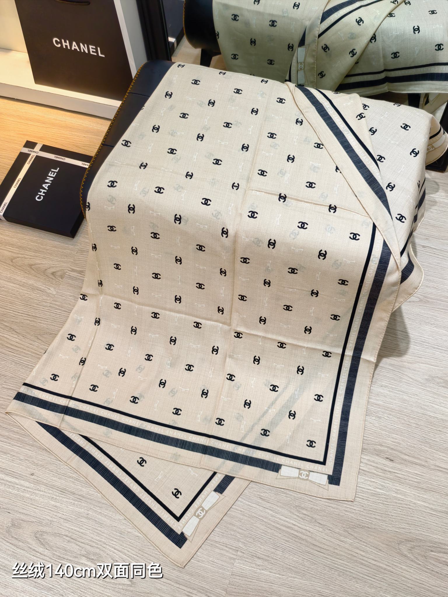 ❄RCC2562双面同色 140x140cm 70%羊绒30%真丝香奈儿《》