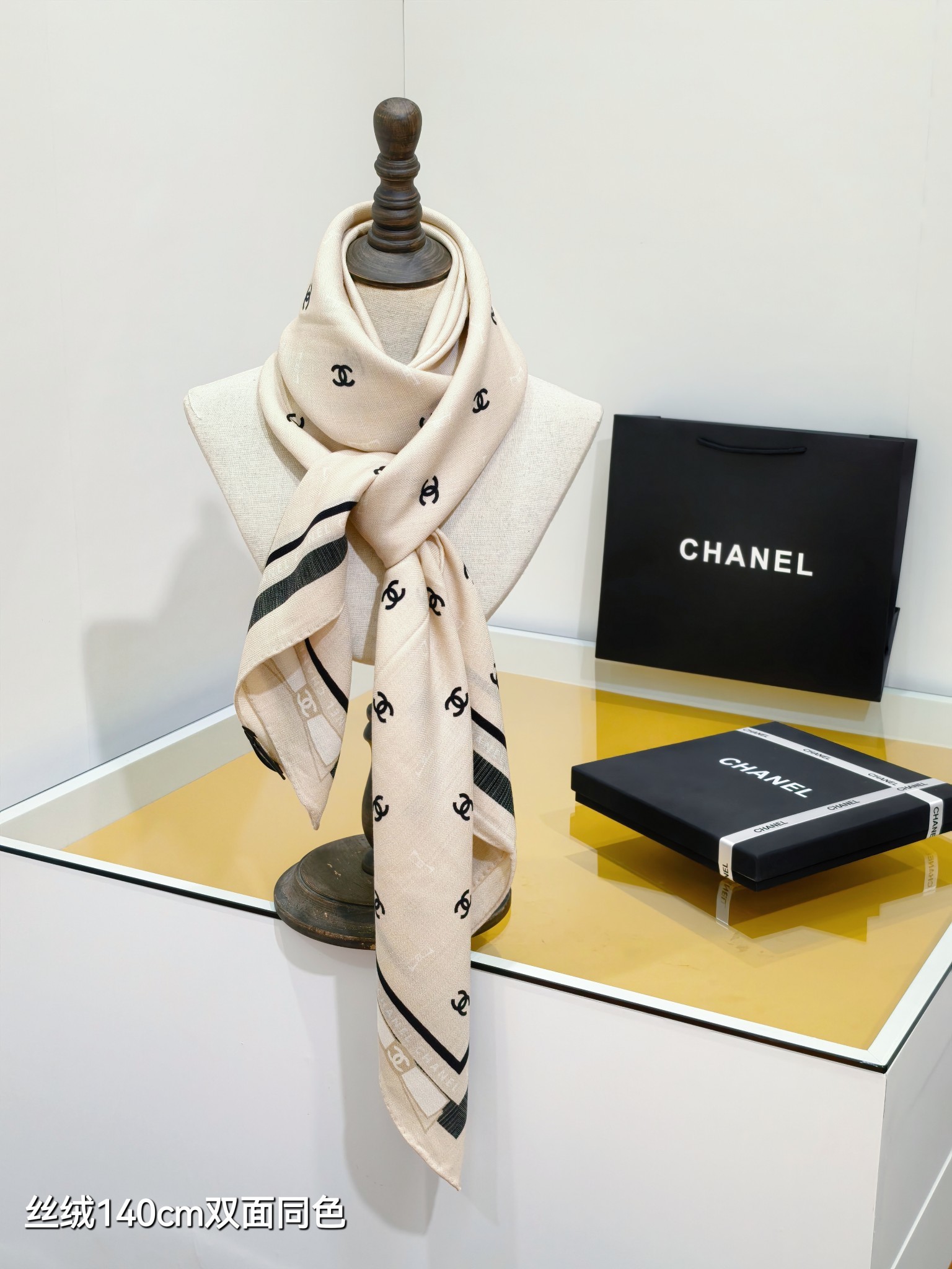 ❄RCC2562双面同色 140x140cm 70%羊绒30%真丝香奈儿《》