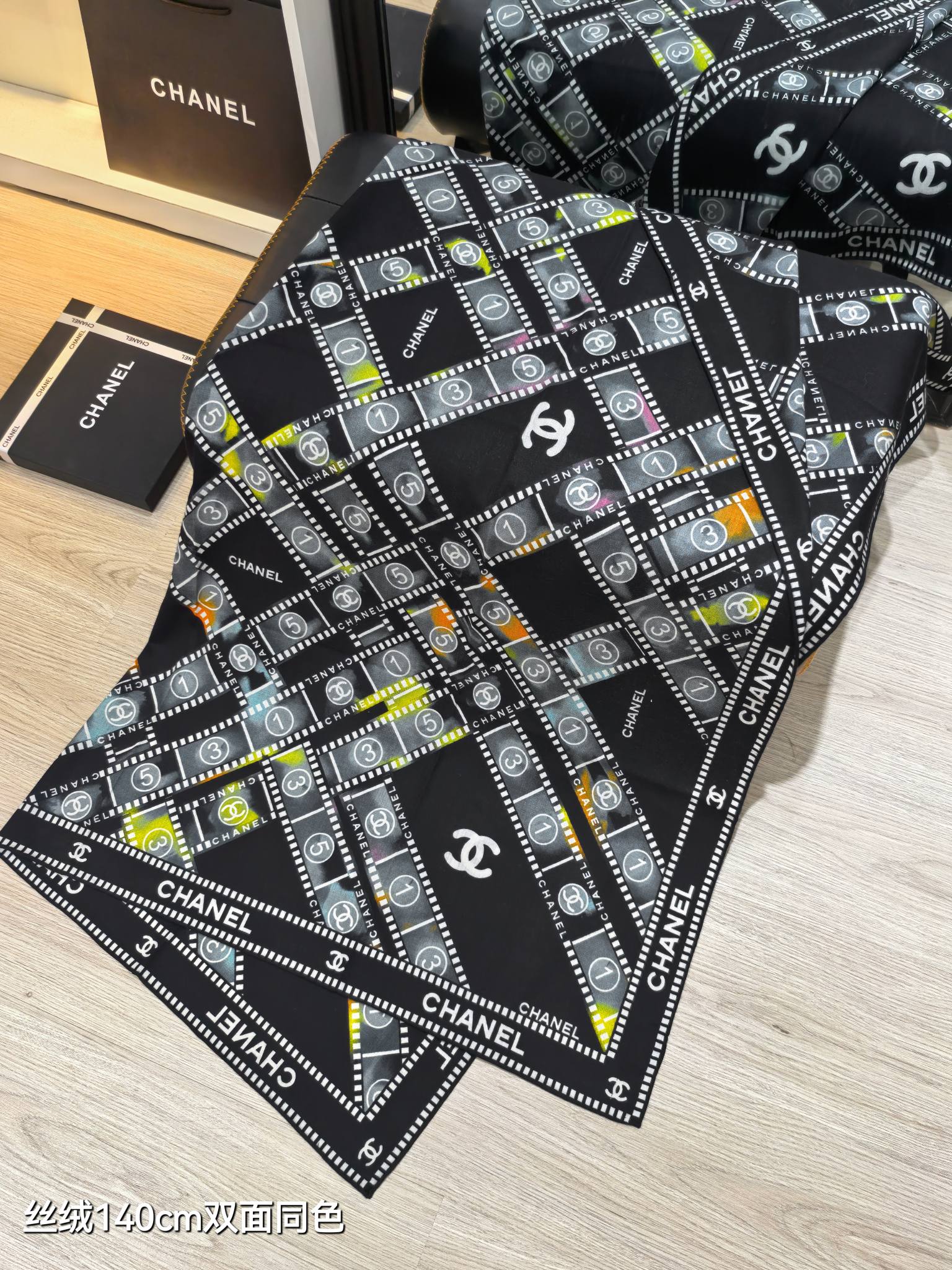 ❄RCC2563双面同色 140x140cm 70%羊绒30%真丝香奈儿《》