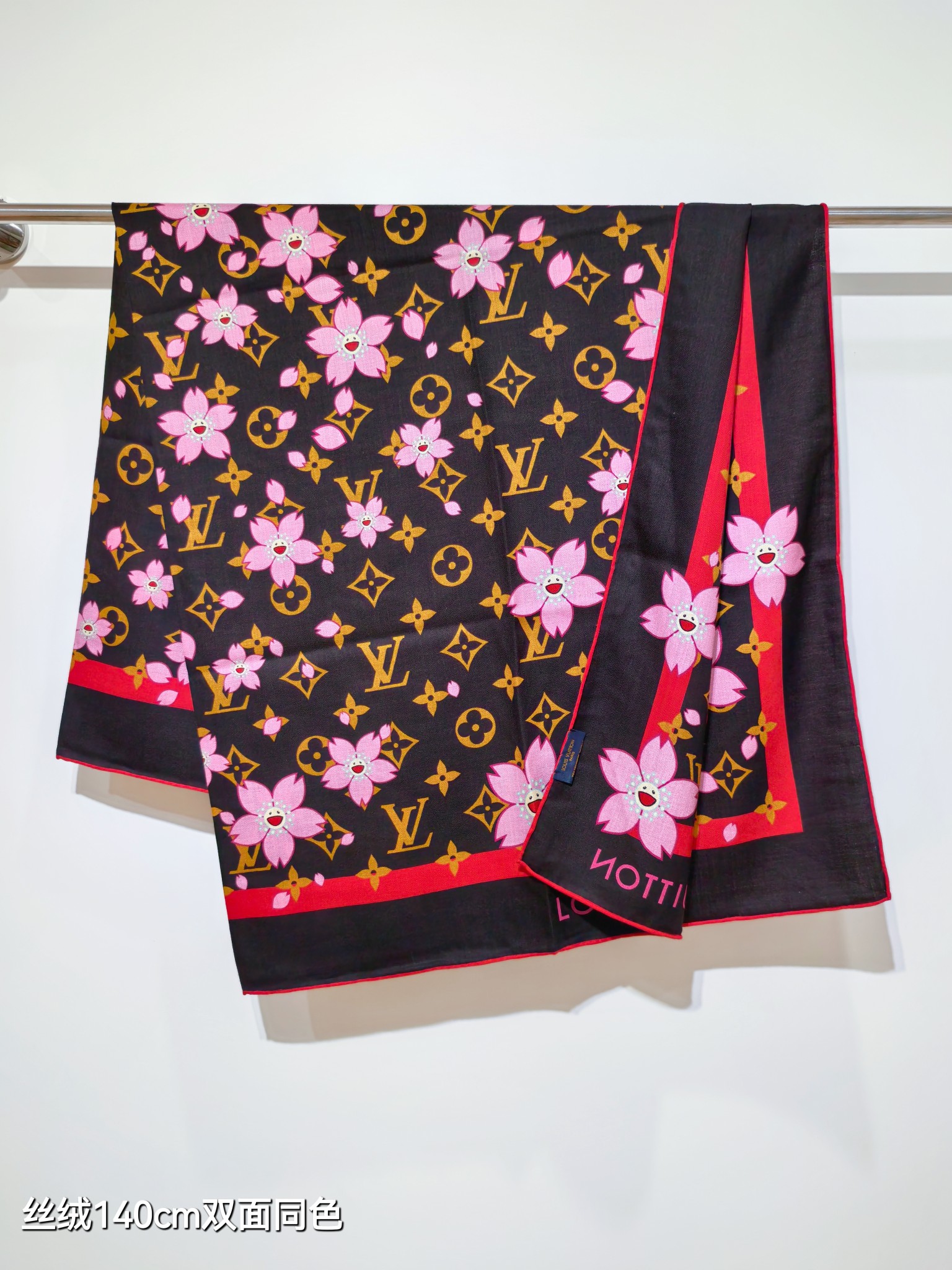 ❄RLV2547双面同色 140x140cm 70%羊绒30%真丝LV x TM《樱花》