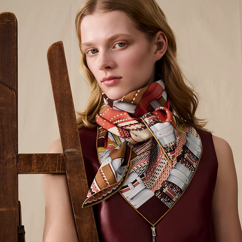 🌼SHMS255718姆米双面 90x90cm斜纹真丝爱马仕《银花集》