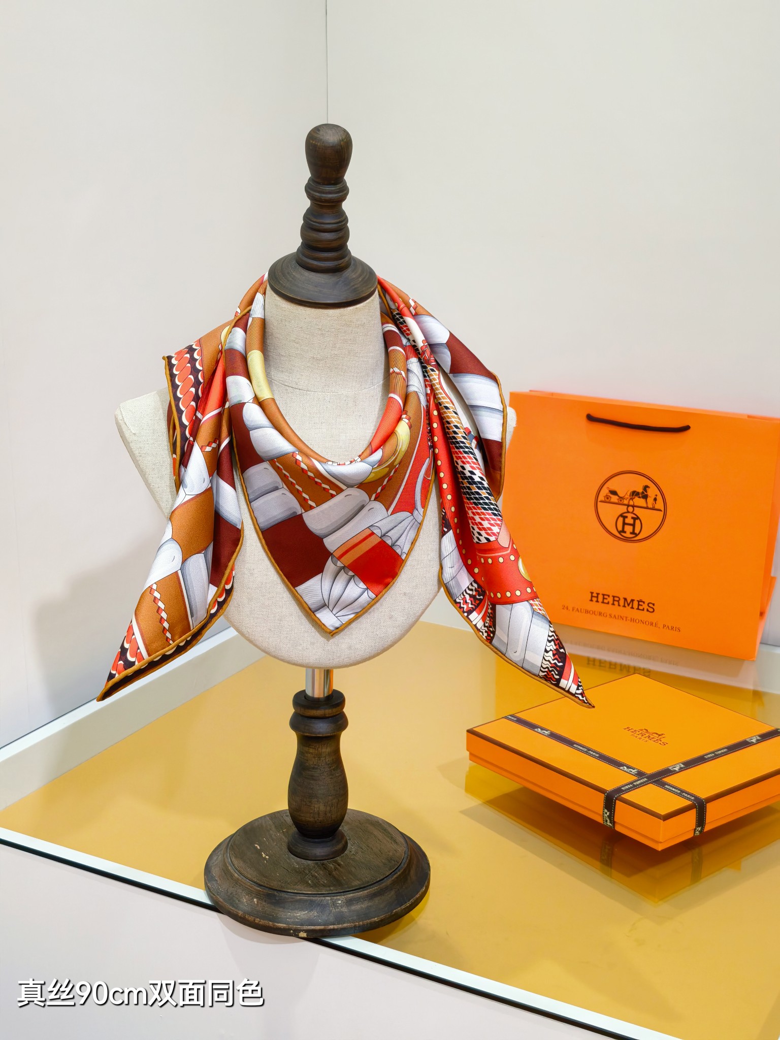 🌼SHMS255718姆米双面 90x90cm斜纹真丝爱马仕《银花集》