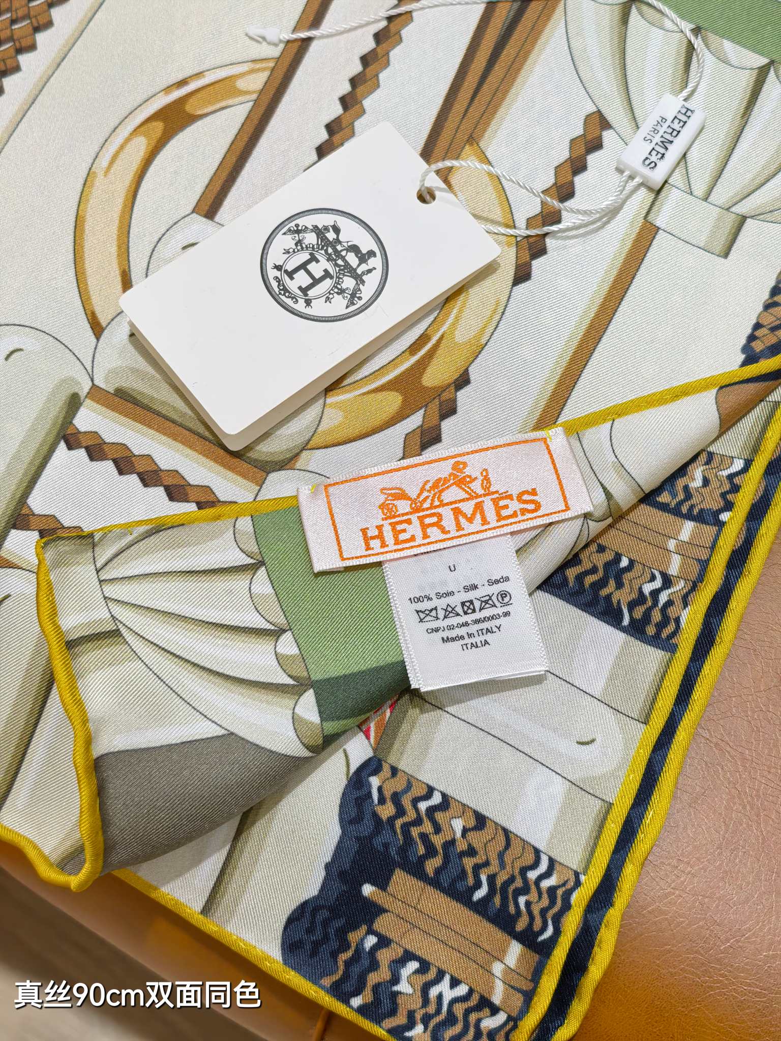 🌼SHMS255718姆米双面 90x90cm斜纹真丝爱马仕《银花集》