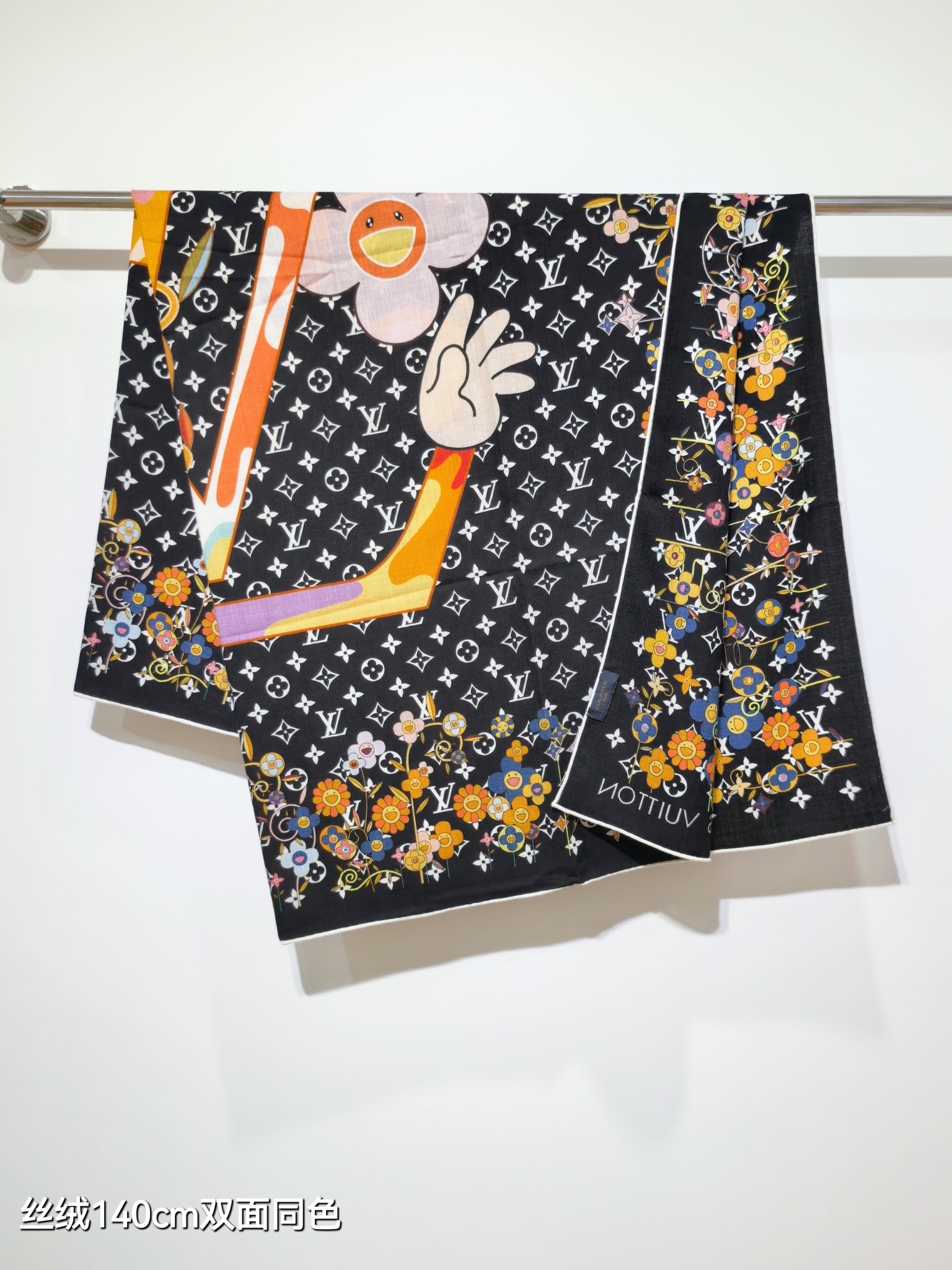 ❄RLV2548双面同色 140x140cm 70%羊绒30%真丝LV x TM《Monogram Su
