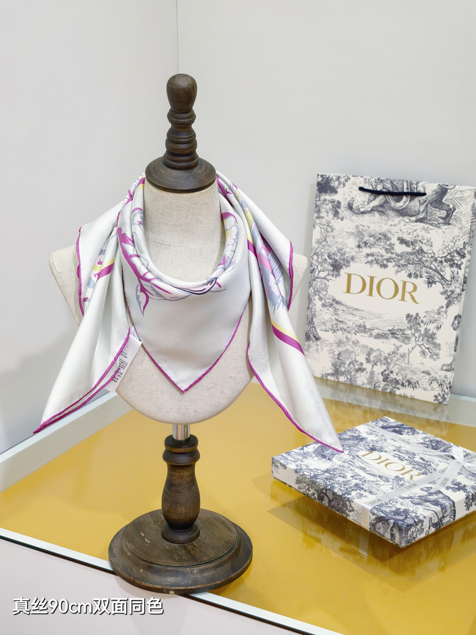 🌼SDO253918姆米双面 90x90cm斜纹真丝迪奥《上海》