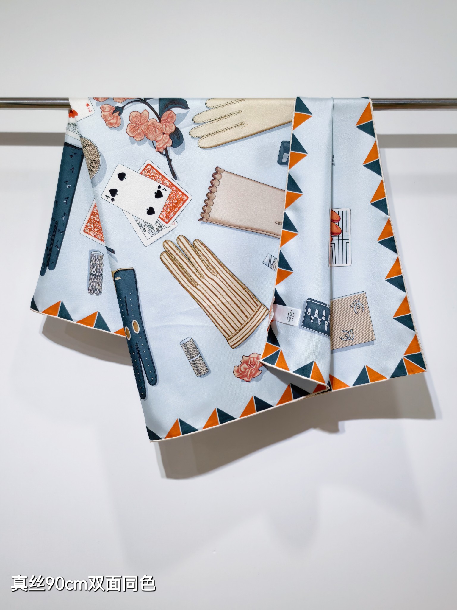 🌼SHMS255918姆米双面 90x90cm斜纹真丝爱马仕《手套时光》