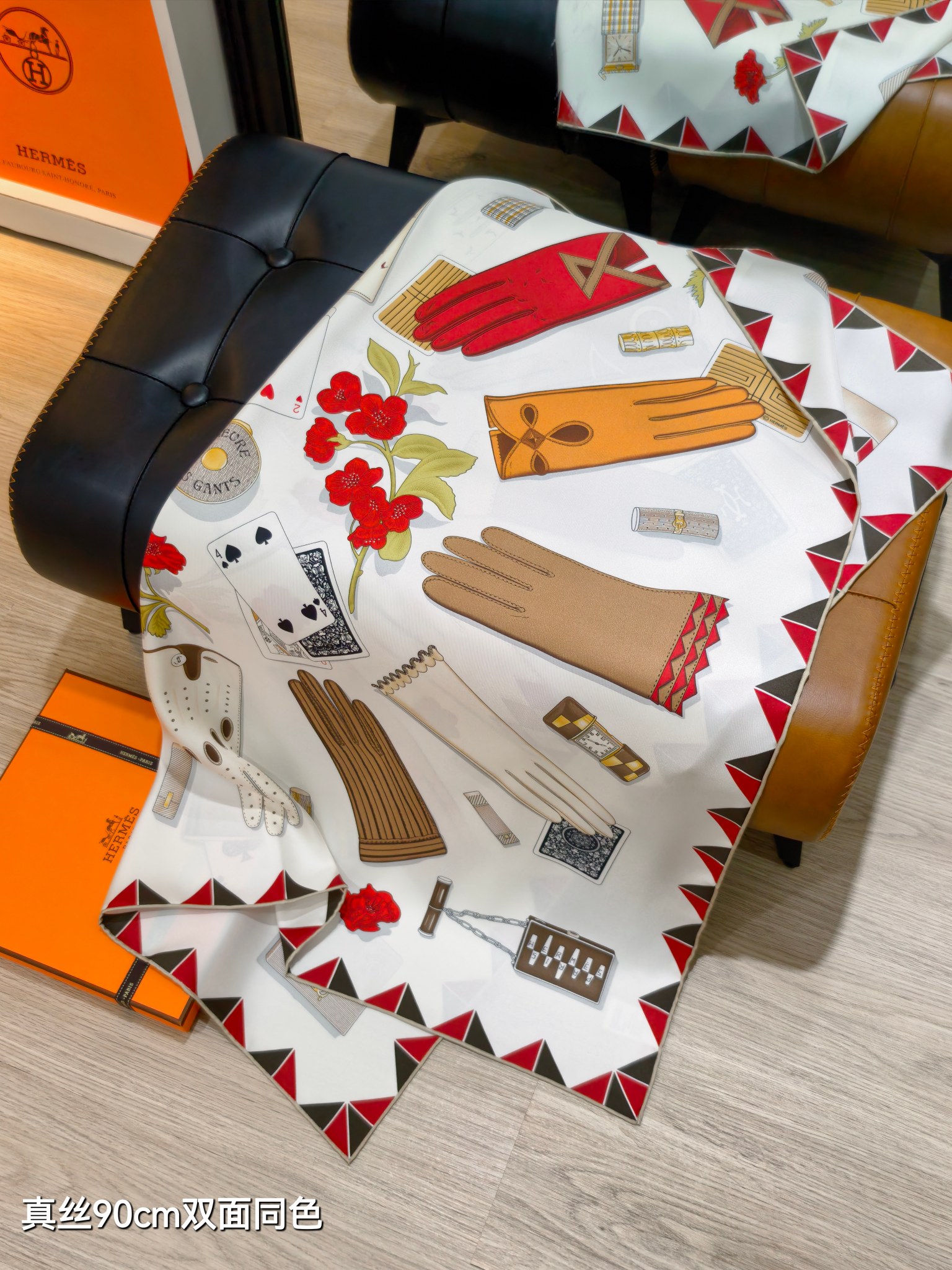 🌼SHMS255918姆米双面 90x90cm斜纹真丝爱马仕《手套时光》