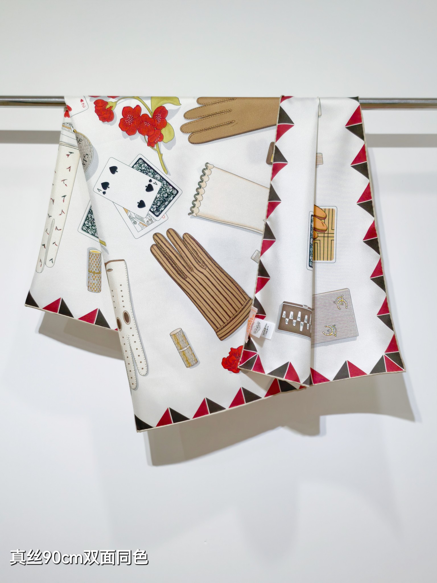 🌼SHMS255918姆米双面 90x90cm斜纹真丝爱马仕《手套时光》