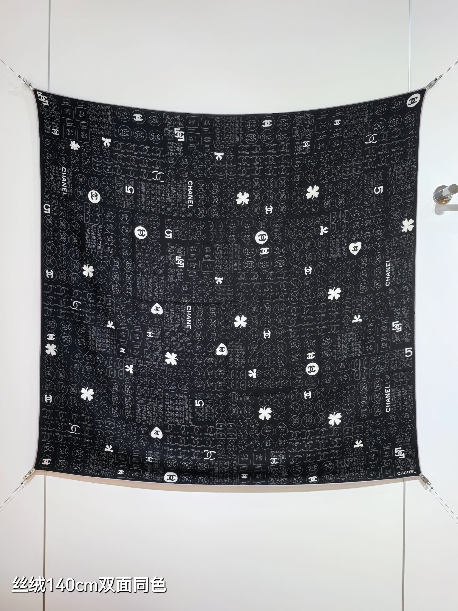 NO:342620,RCC2565 Double sided same color 140x140cm 70 cashmere 30 silk Chanel 