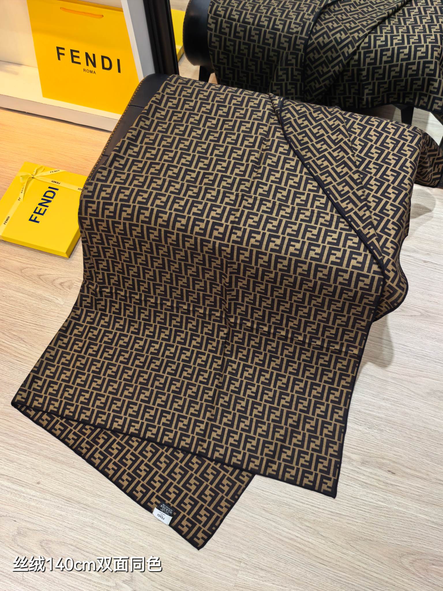 ❄RFD2507双面同色 140x140cm 70%羊绒30%真丝芬迪《》