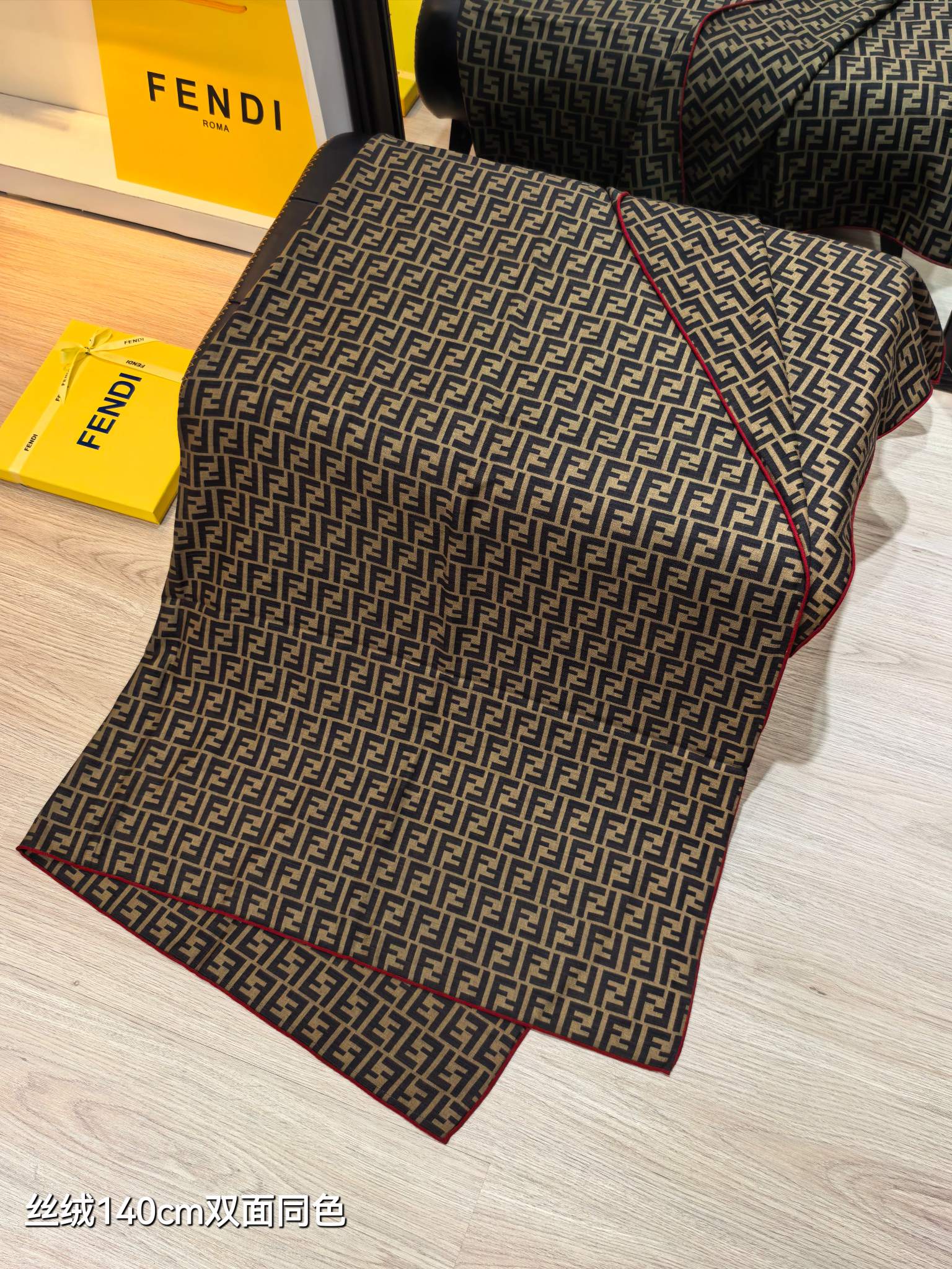 ❄RFD2507双面同色 140x140cm 70%羊绒30%真丝芬迪《》