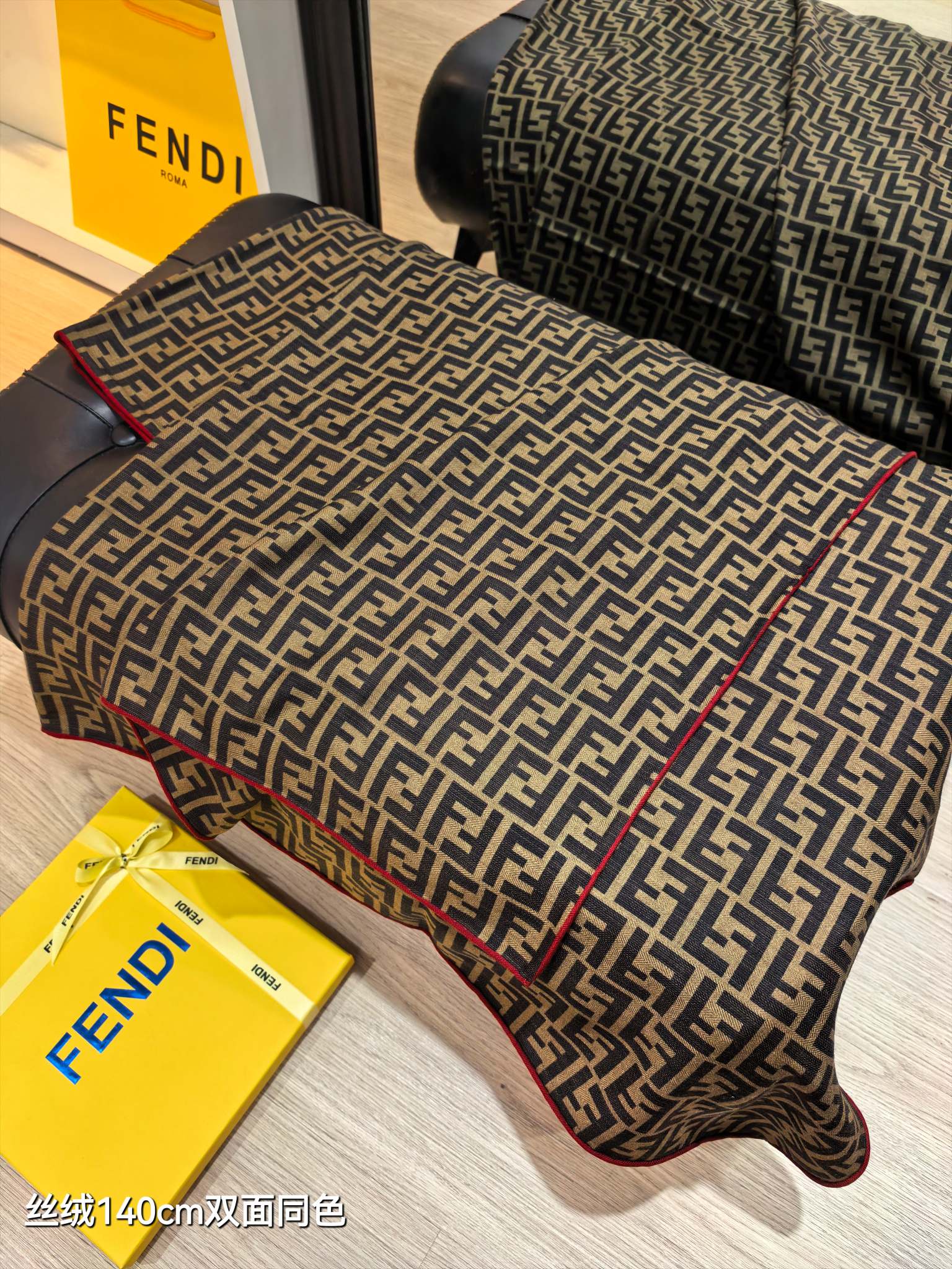 ❄RFD2507双面同色 140x140cm 70%羊绒30%真丝芬迪《》