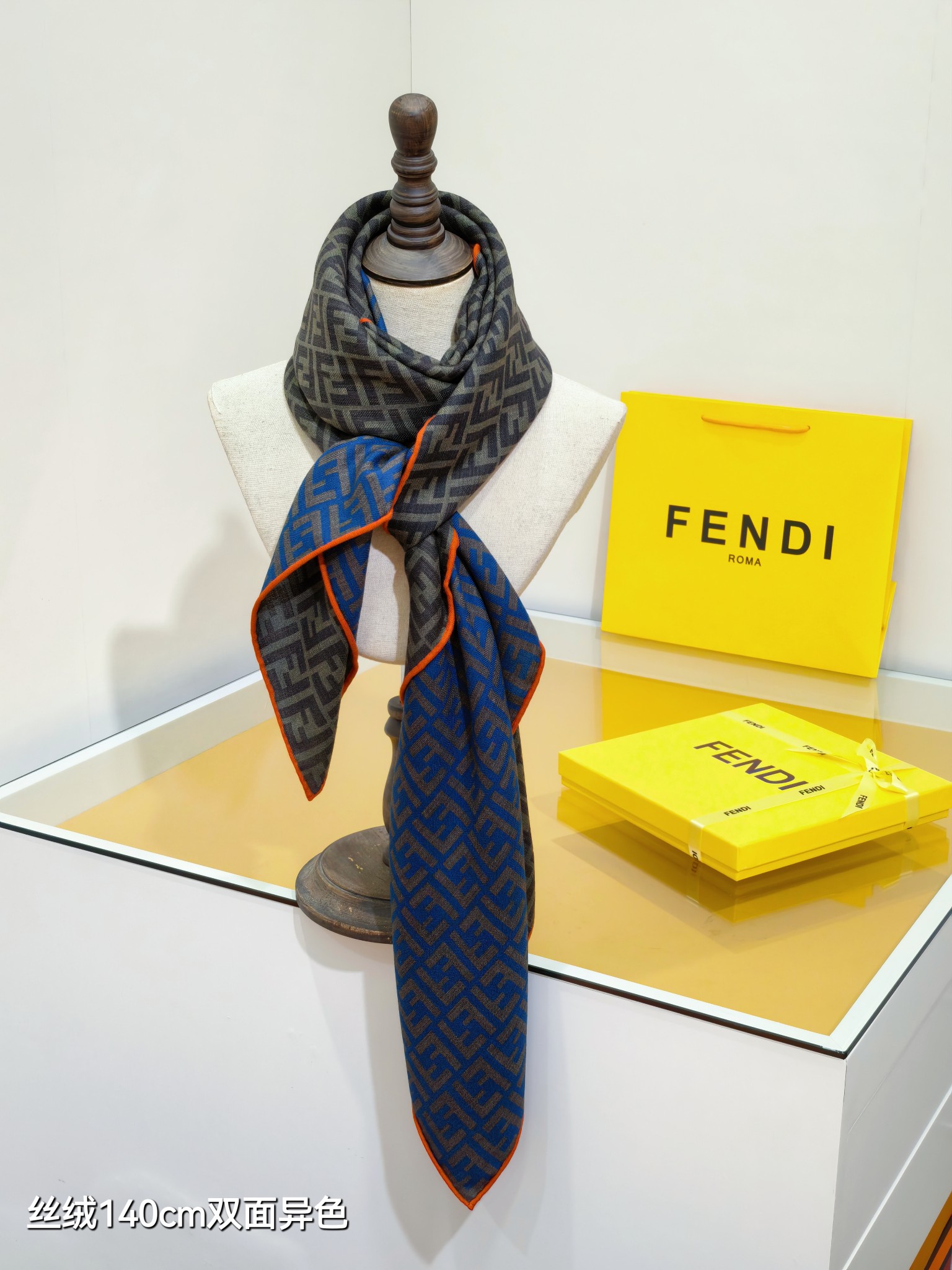 ❄RFD2507双面异色 140x140cm 70%羊绒30%真丝芬迪《》