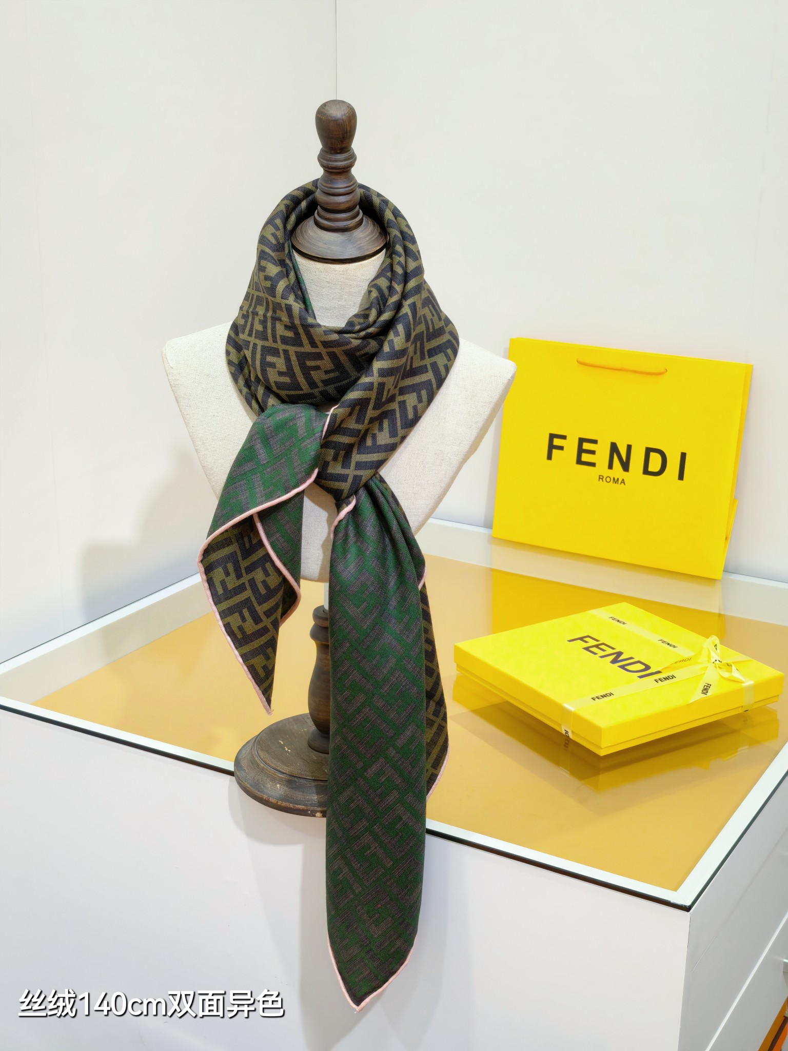 ❄RFD2507双面异色 140x140cm 70%羊绒30%真丝芬迪《》