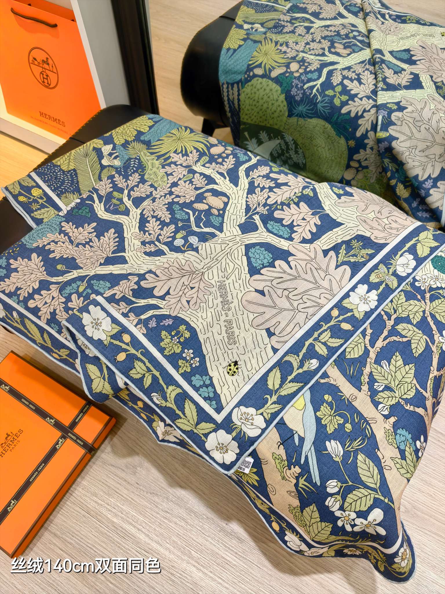 ❄RHMS2573双面同色 140x140cm 70%羊绒30%真丝爱马仕《于月神之怀》