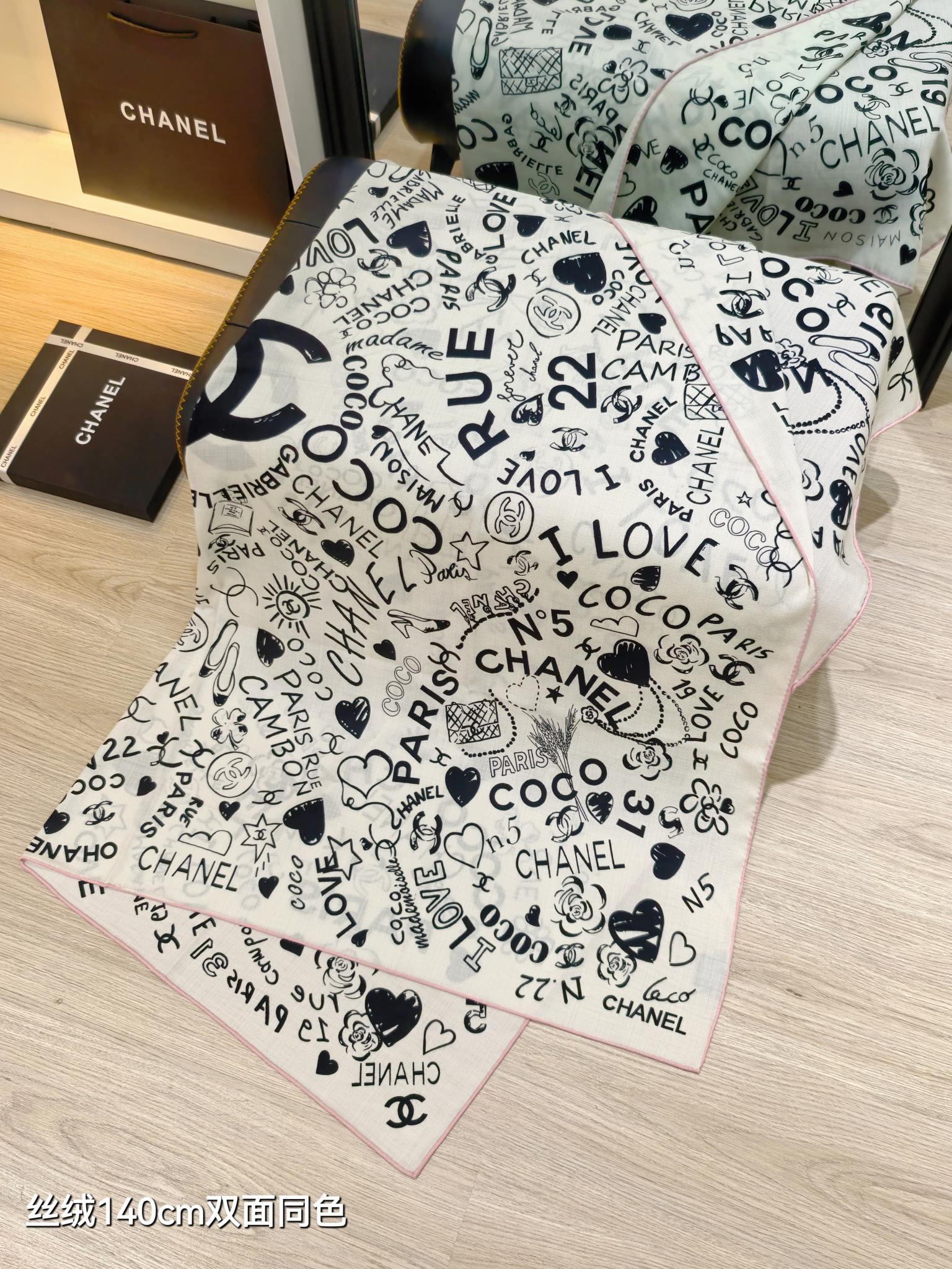 ❄RCC2553双面同色 140x140cm 70%羊绒30%真丝香奈儿《》