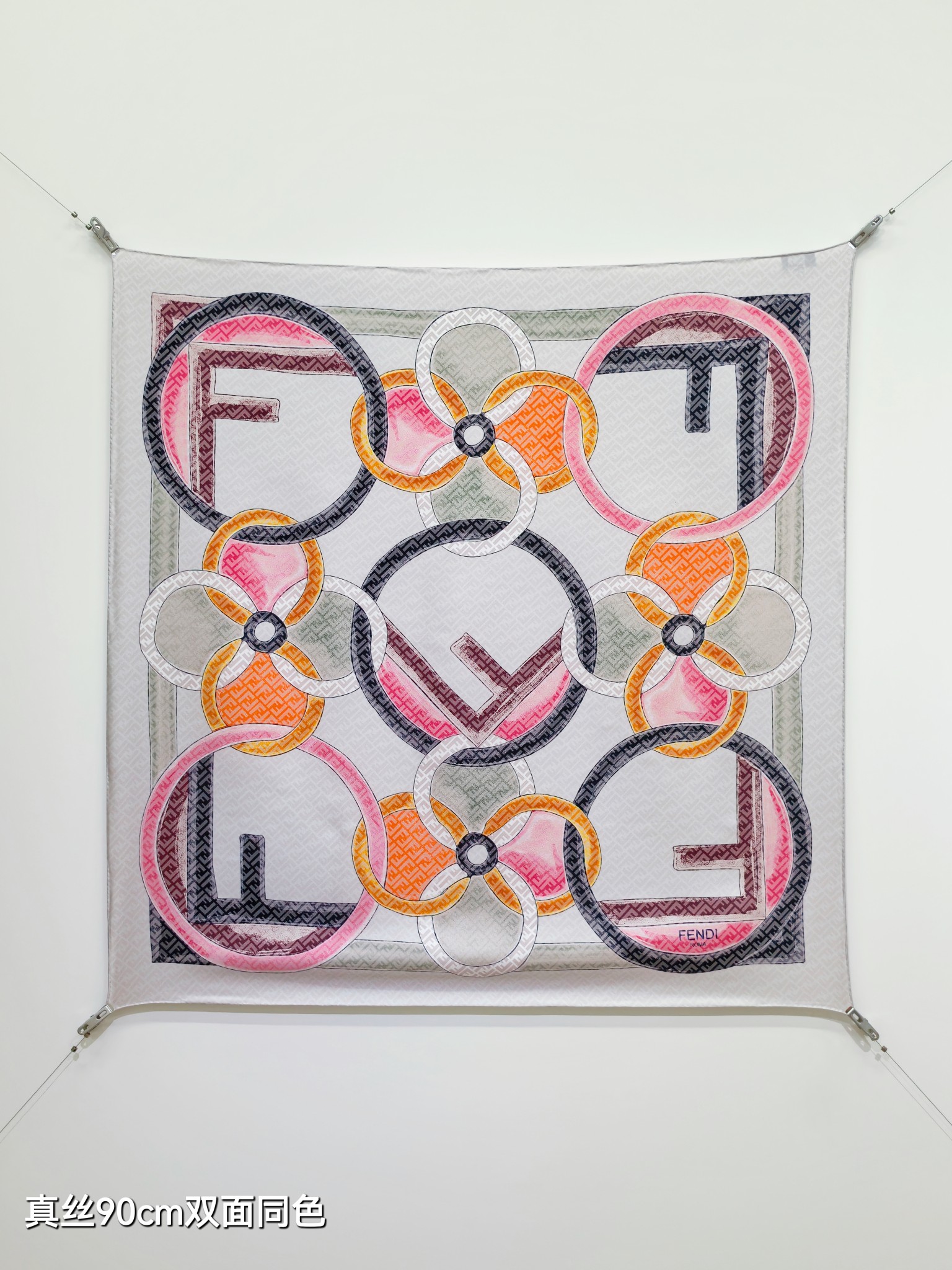 NO:542160,SFD2509 18 Mmie double-sided 90x90cm twill silk Fendi '' high-version scarf, high-version scarf, fendi, real silk19860909SFD2509 18姆米双面 90x90cm斜纹真丝 芬迪《》高版本围巾,高版本围巾,fendi,real silk,scarf