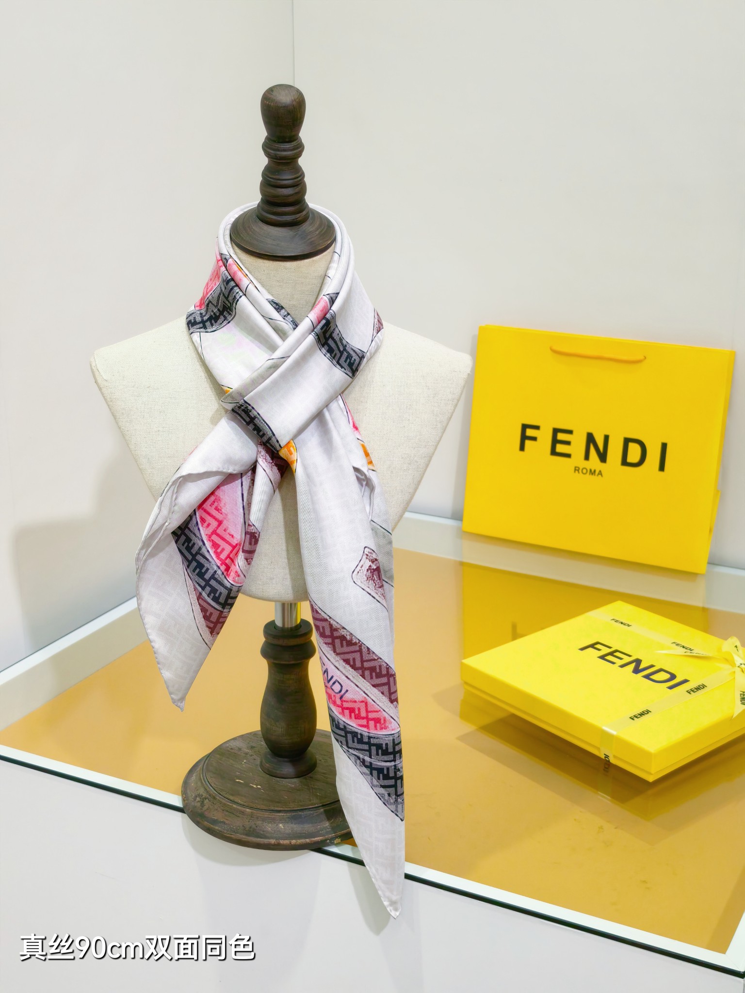 🌼SFD250918姆米双面 90x90cm斜纹真丝芬迪《》