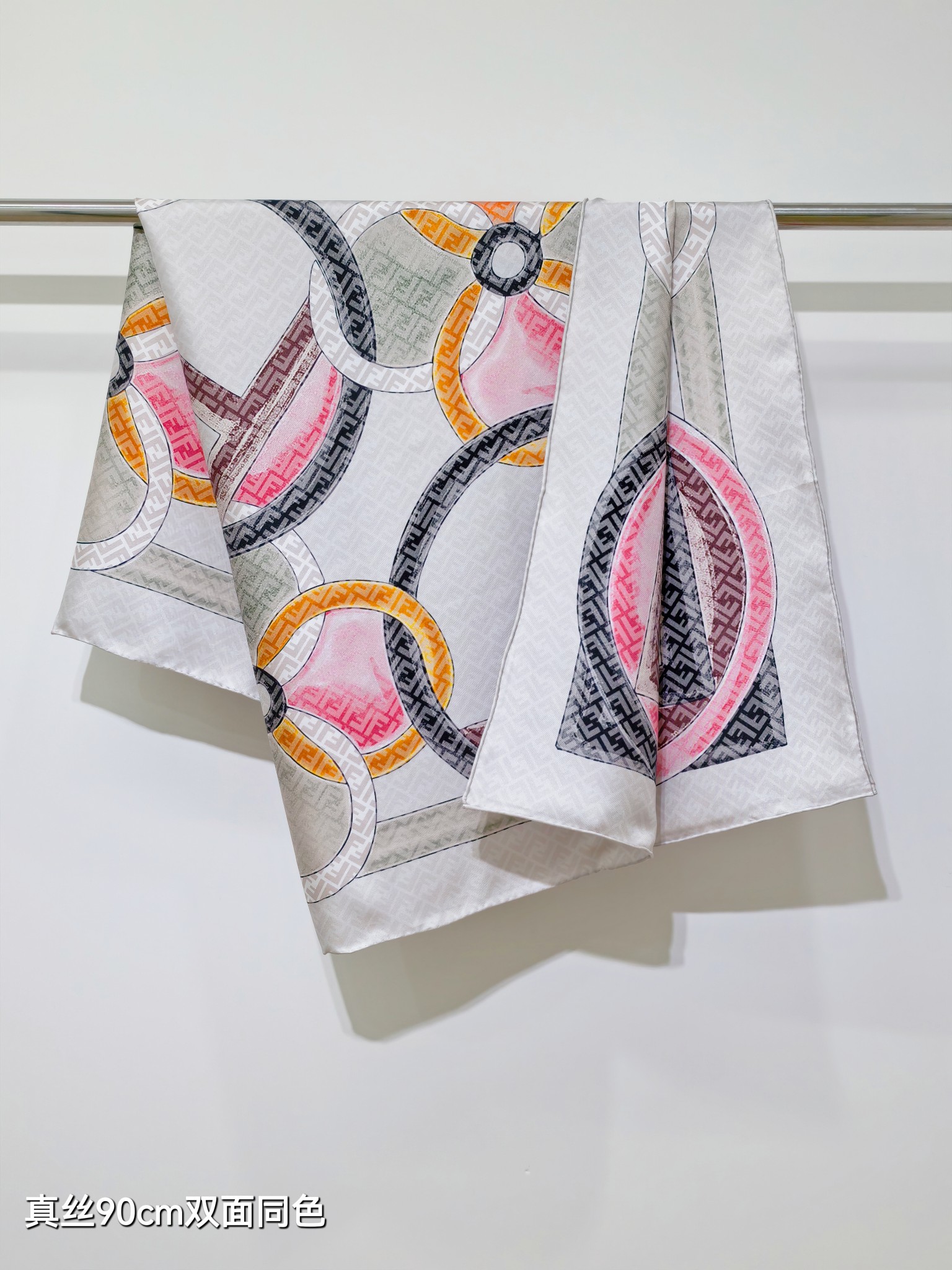 🌼SFD250918姆米双面 90x90cm斜纹真丝芬迪《》