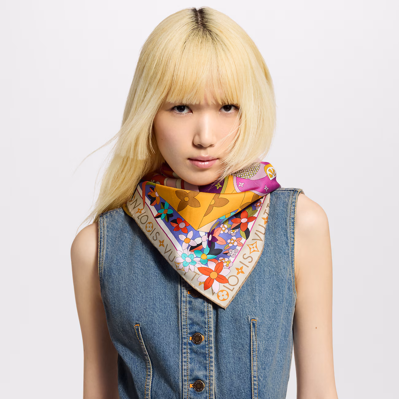 🌼SLV255418姆米双面 90x90cm斜纹真丝LV《Picnic》