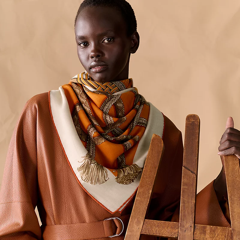 ❄RHMS2584双面同色 140x140cm 70%羊绒30%真丝爱马仕《鞍马》