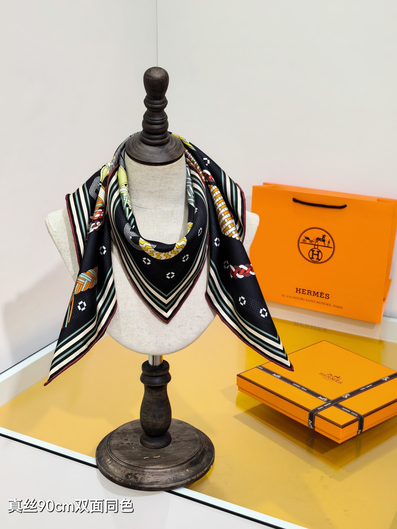 🌼SHMS258518姆米双面 90x90cm斜纹真丝爱马仕《》