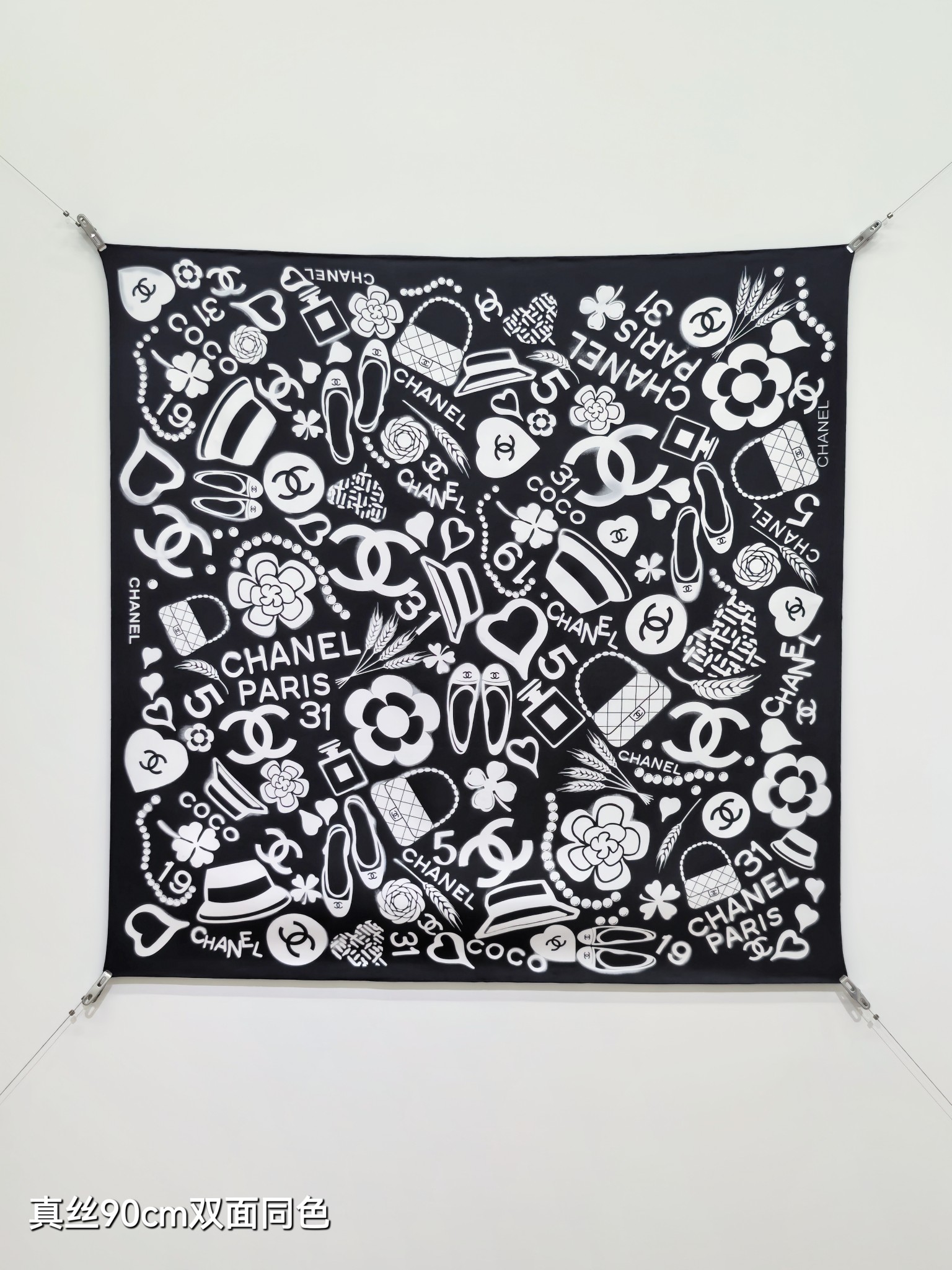 NO:586929,SCC2583 18mm double-sided 90x90cm twill silk Chanel '' high version scarf, high version scarf, chanel, real silk19860909SCC2583 18姆米双面 90x90cm斜纹真丝 香奈儿《》高版本围巾,高版本围巾,chanel,real silk,scarf