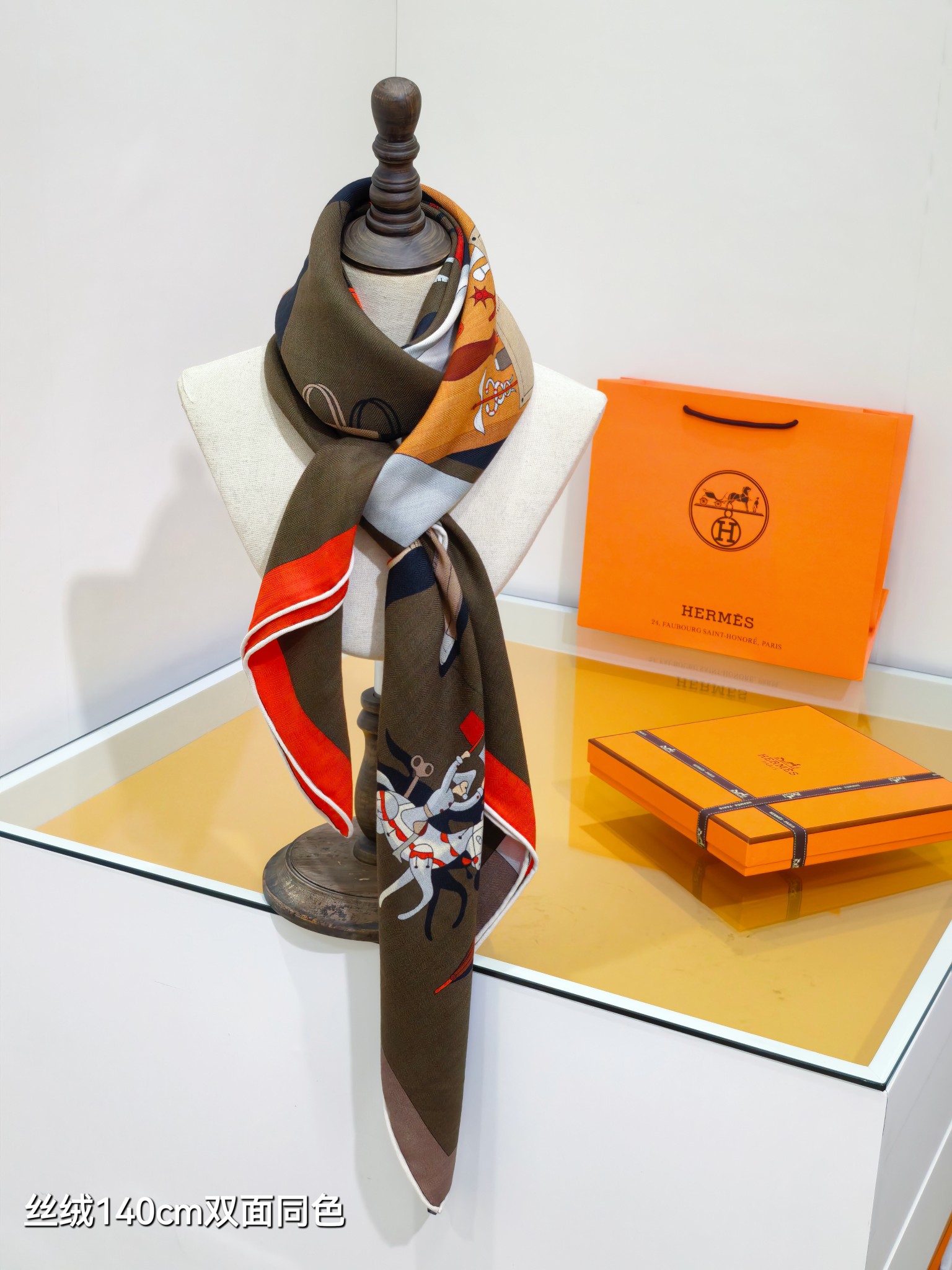 ❄RHMS2586双面同色 140x140cm 70%羊绒30%真丝爱马仕《精巧错觉》