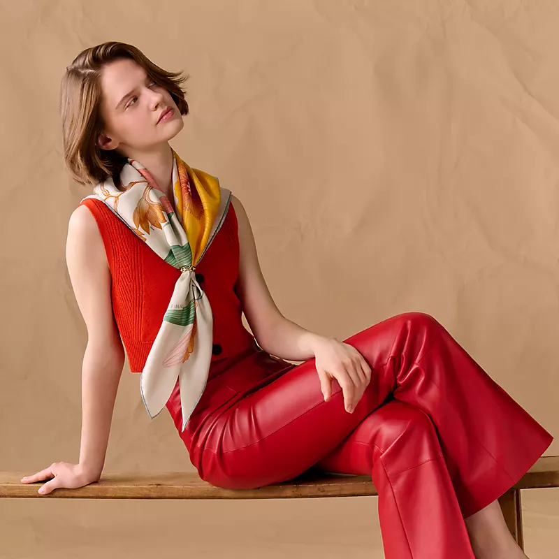 🌼SHMS258818姆米双面 90x90cm斜纹真丝爱马仕《永生花束》