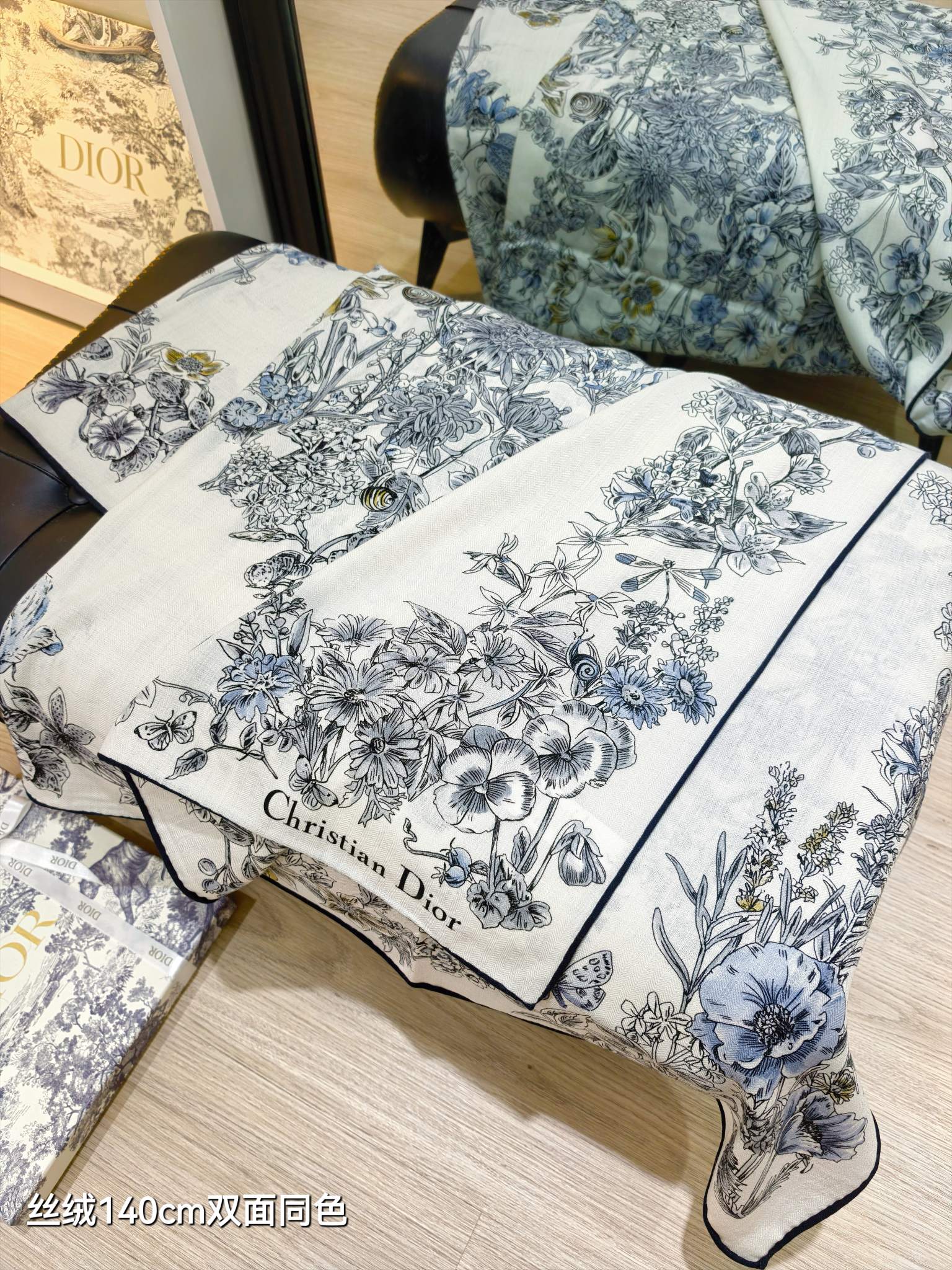 ❄RDO2547双面同色 140x140cm 70%羊绒30%真丝迪奥《》