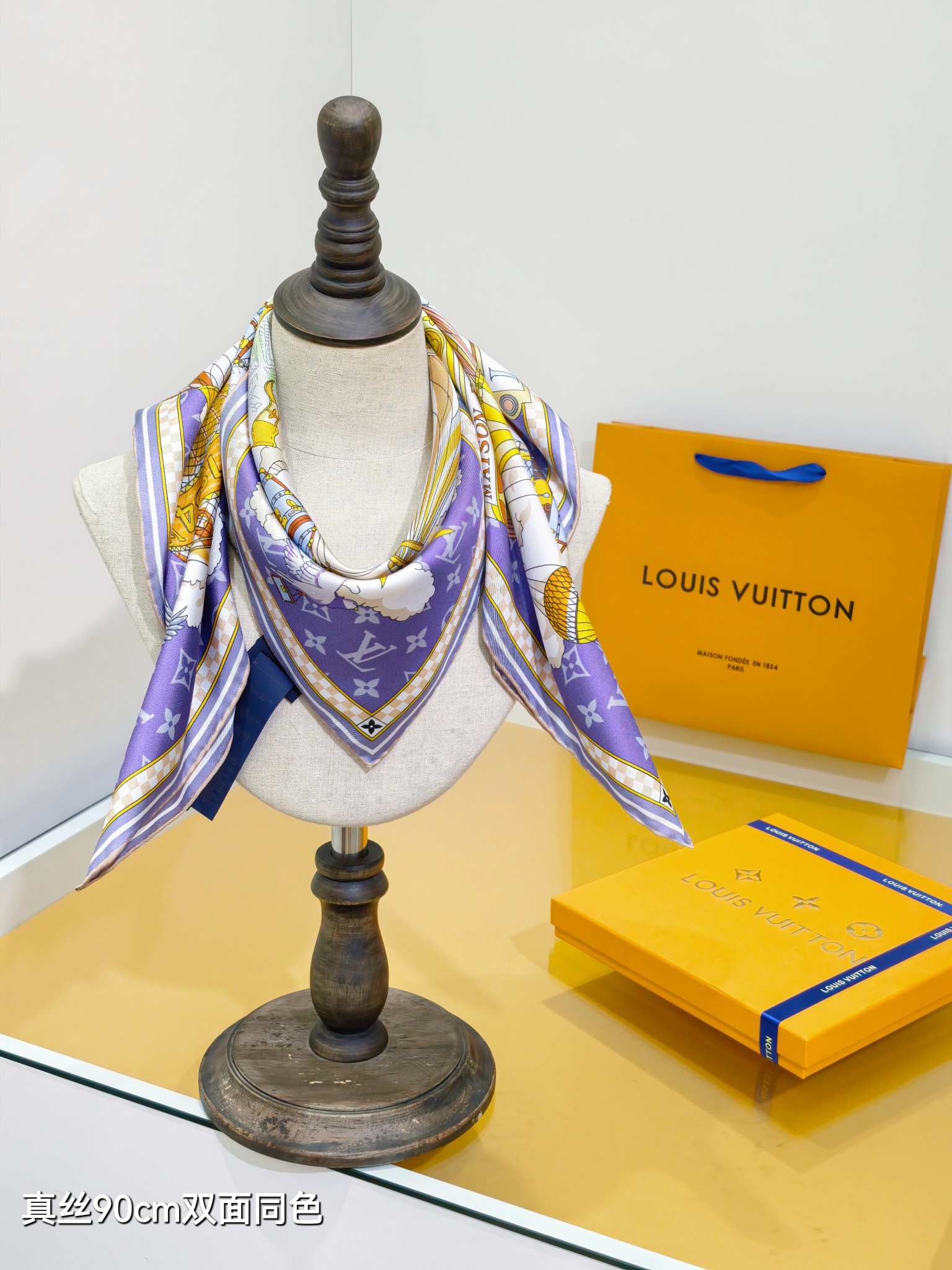 🌼SLV255618姆米双面 90x90cm斜纹真丝LV《》