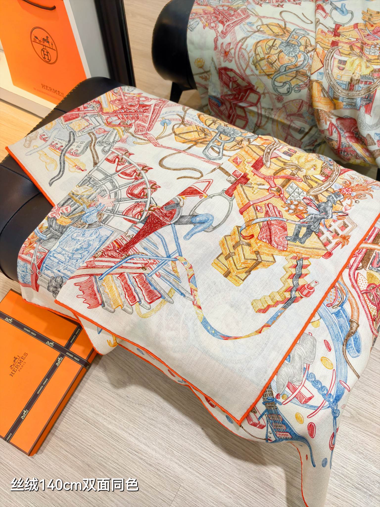 ❄RHMS2592双面同色 140x140cm 70%羊绒30%真丝爱马仕《爱马仕世界》
