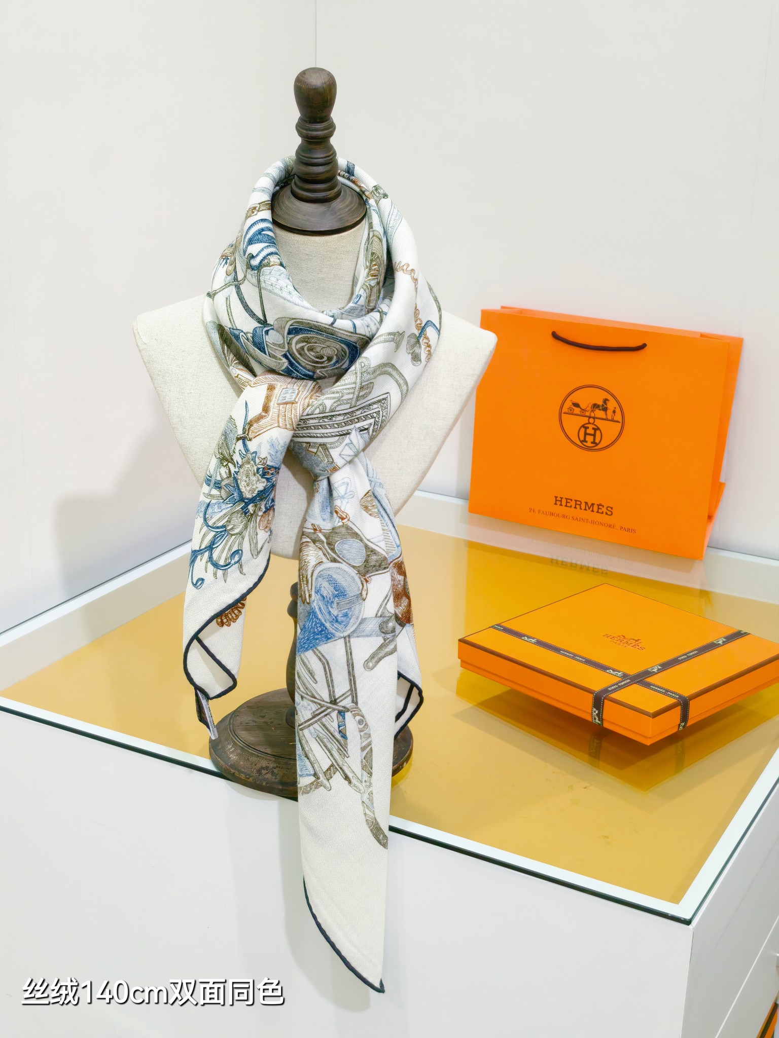 ❄RHMS2592双面同色 140x140cm 70%羊绒30%真丝爱马仕《爱马仕世界》