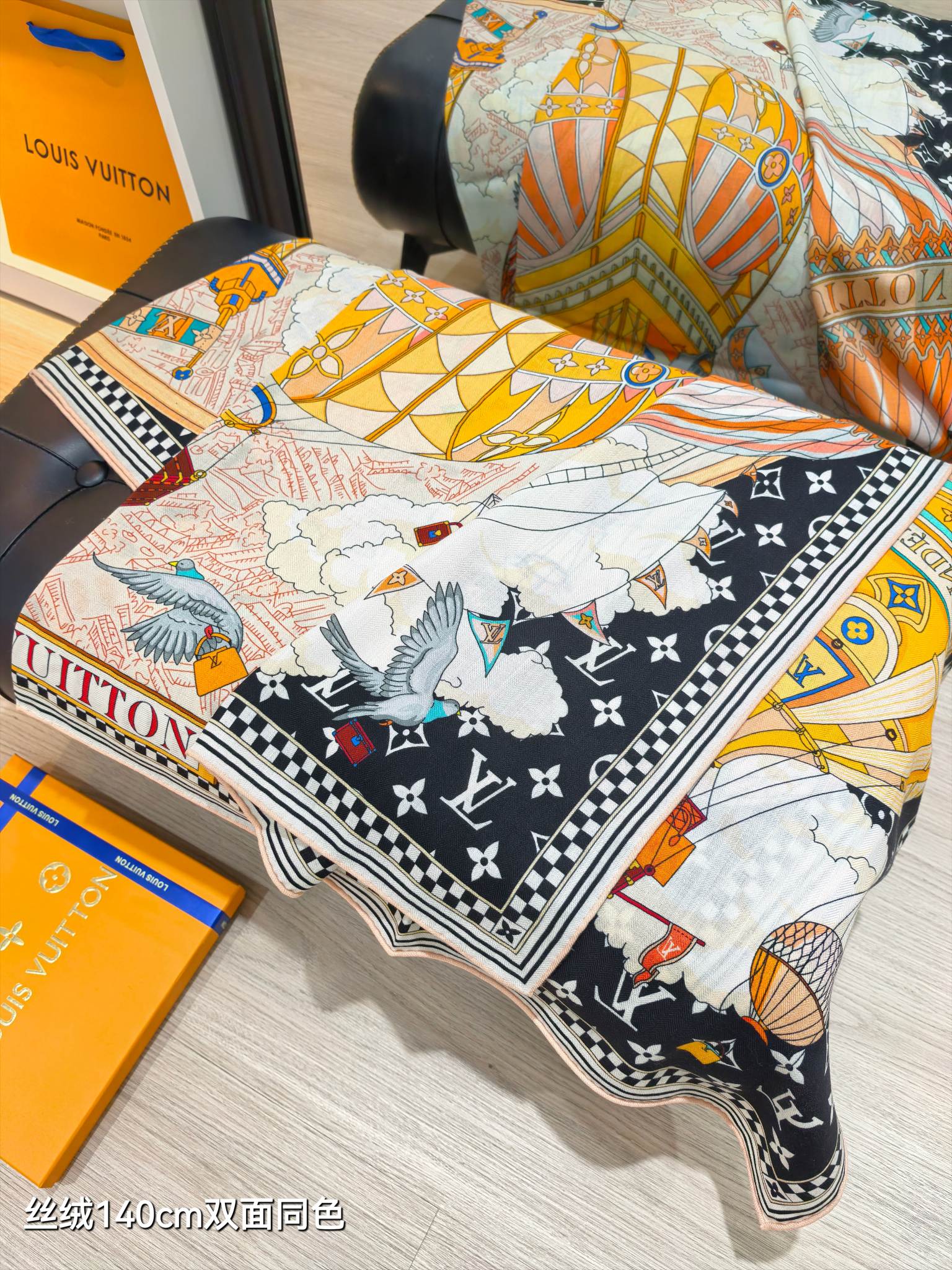 ❄RLV2557双面同色 140x140cm 70%羊绒30%真丝LV《》