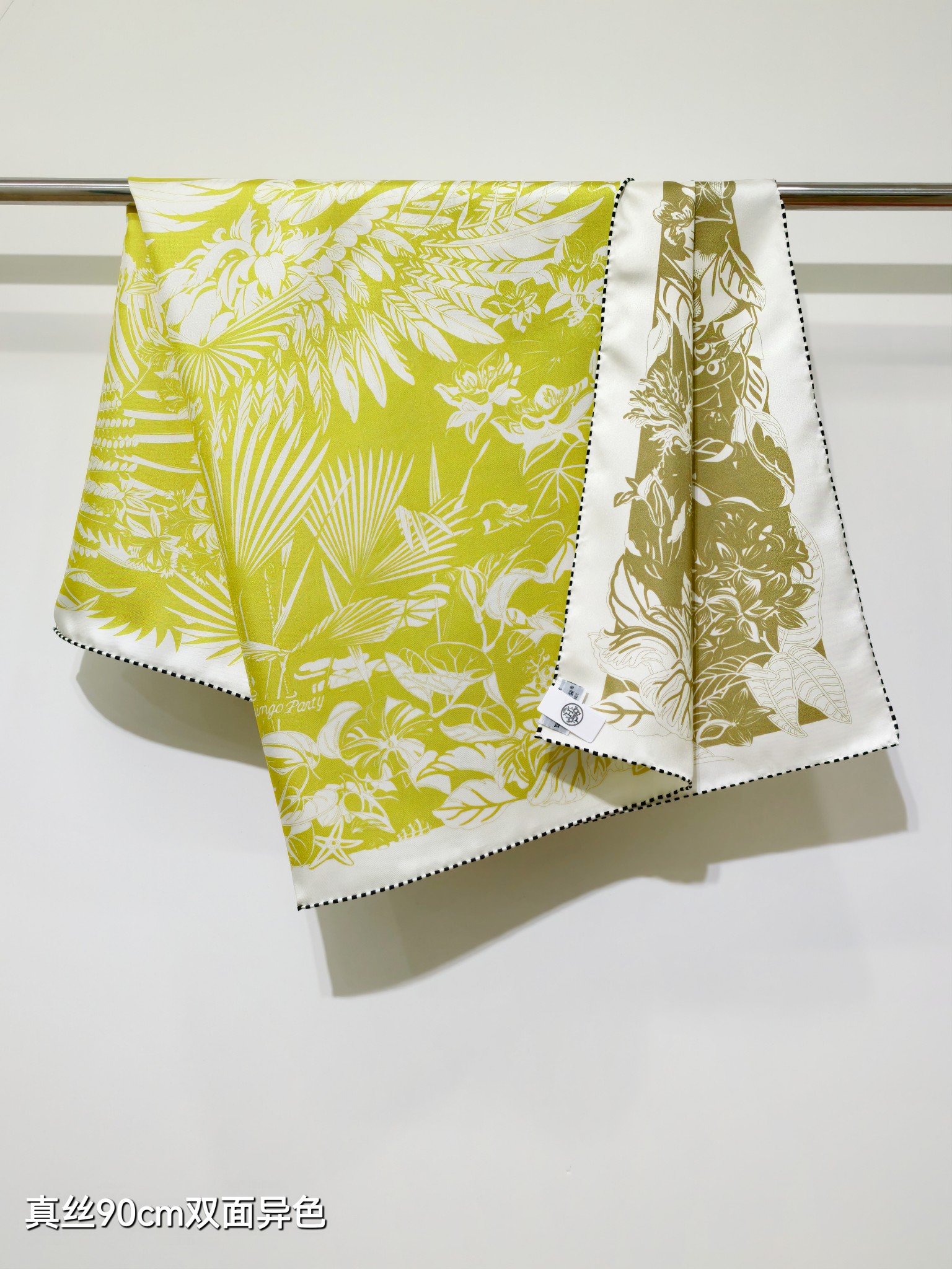 🌼SHMS259718姆米双面异色 90x90cm斜纹真丝爱马仕《红鹤派对图腾版》