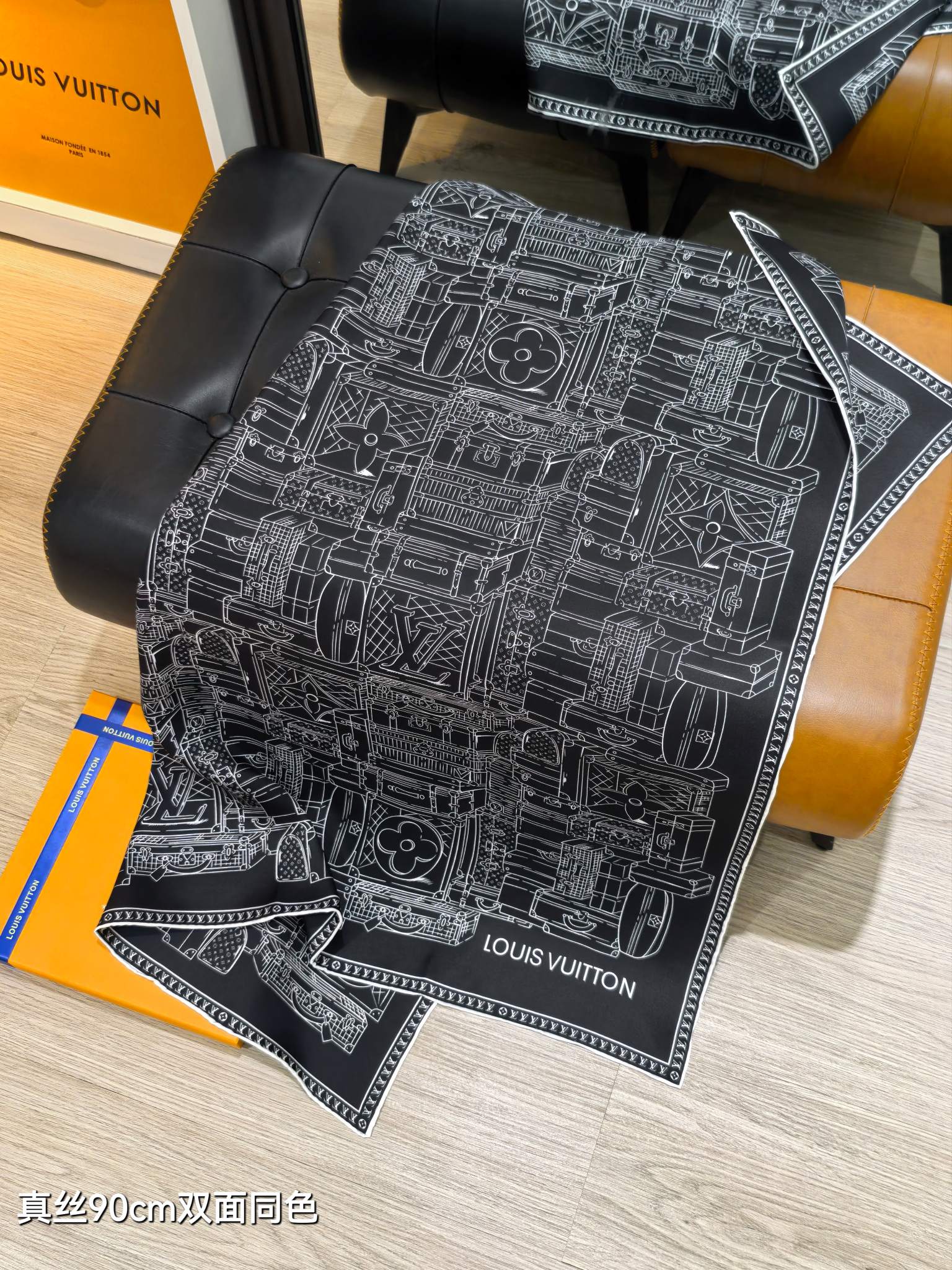 🌼SLV260718姆米双面  90x90cm斜纹真丝LV《》
